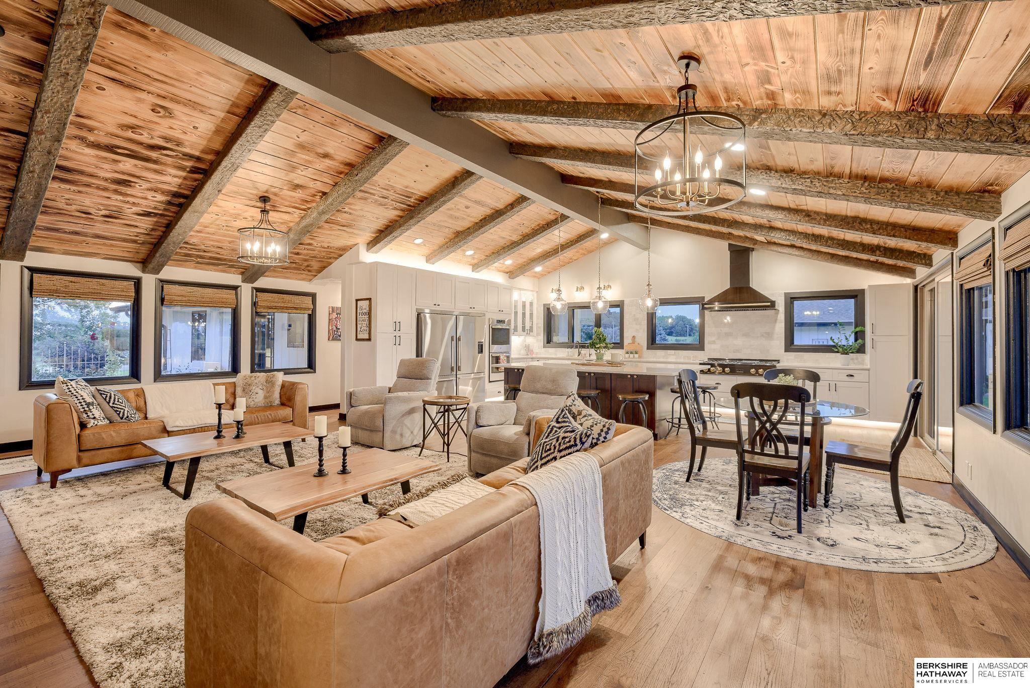 Omaha, Nebraska 68022, United States, 3 Bedrooms Bedrooms, ,2 BathroomsBathrooms,Residential,Active,120044