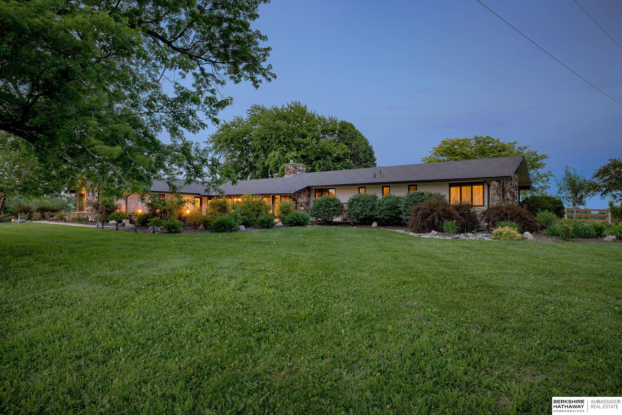 Omaha, Nebraska 68022, United States, 3 Bedrooms Bedrooms, ,2 BathroomsBathrooms,Residential,Active,120044