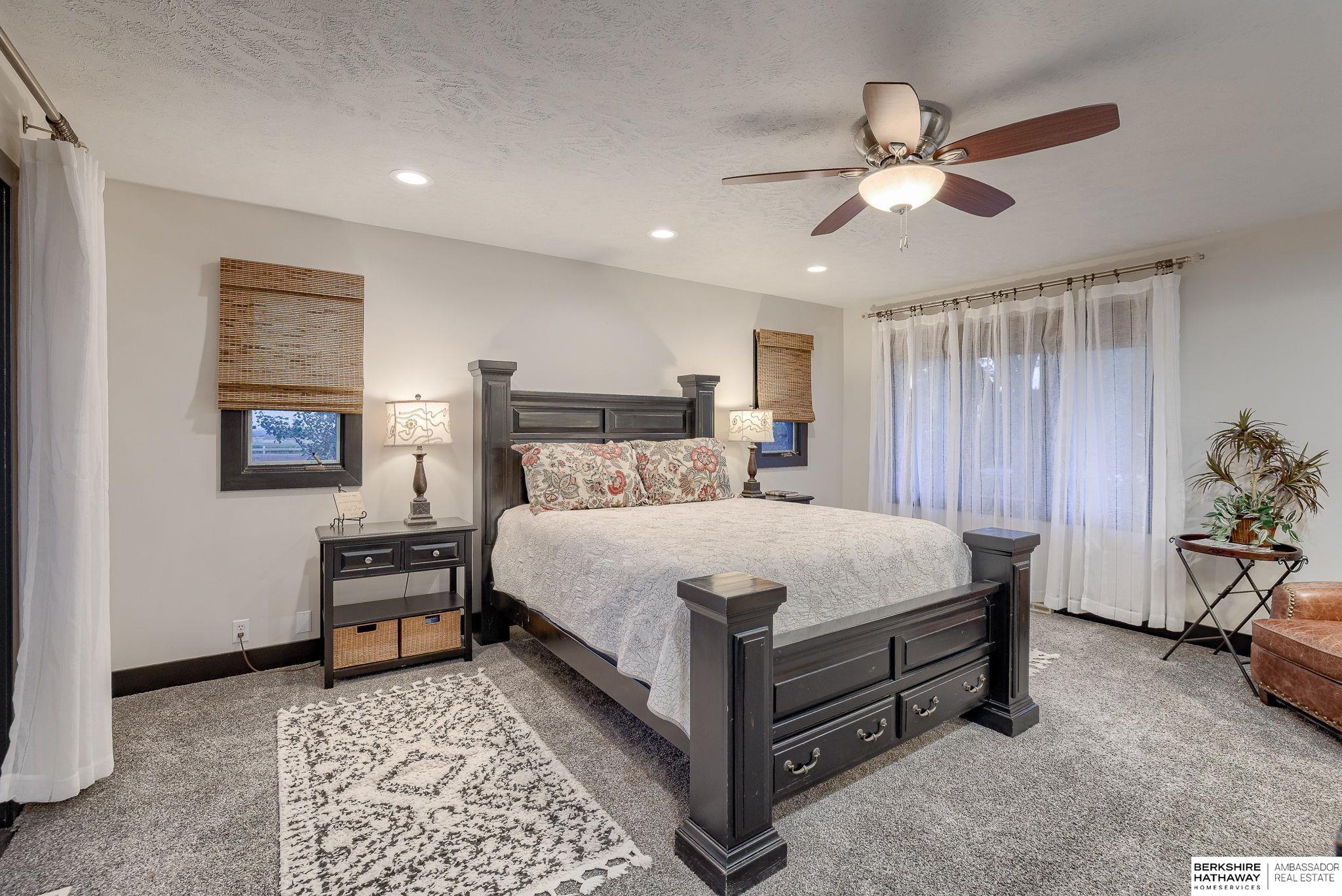 Omaha, Nebraska 68022, United States, 3 Bedrooms Bedrooms, ,2 BathroomsBathrooms,Residential,Active,120044