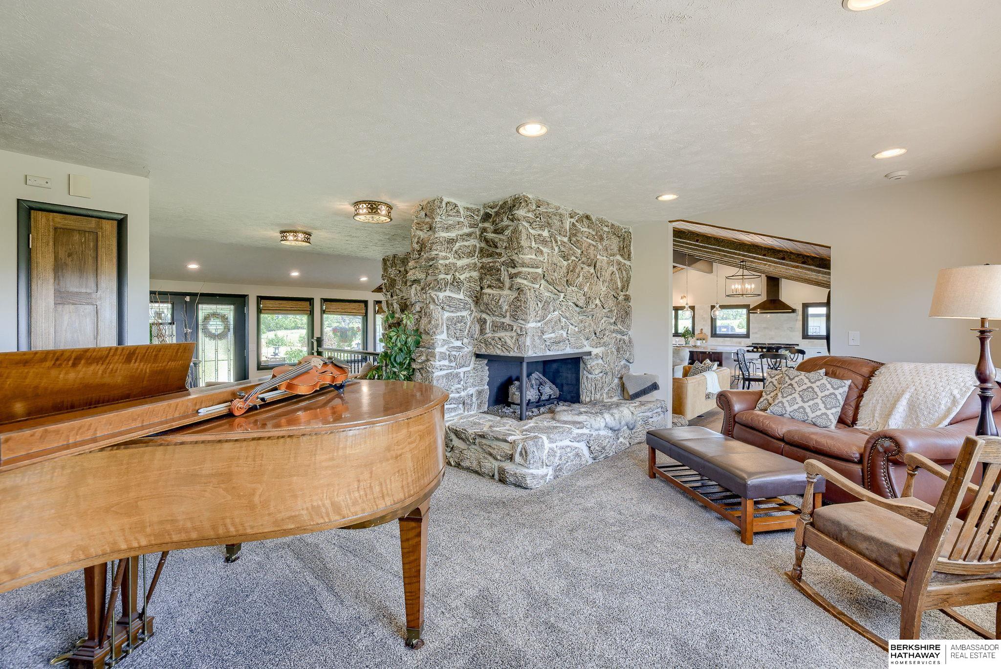 Omaha, Nebraska 68022, United States, 3 Bedrooms Bedrooms, ,2 BathroomsBathrooms,Residential,Active,120044