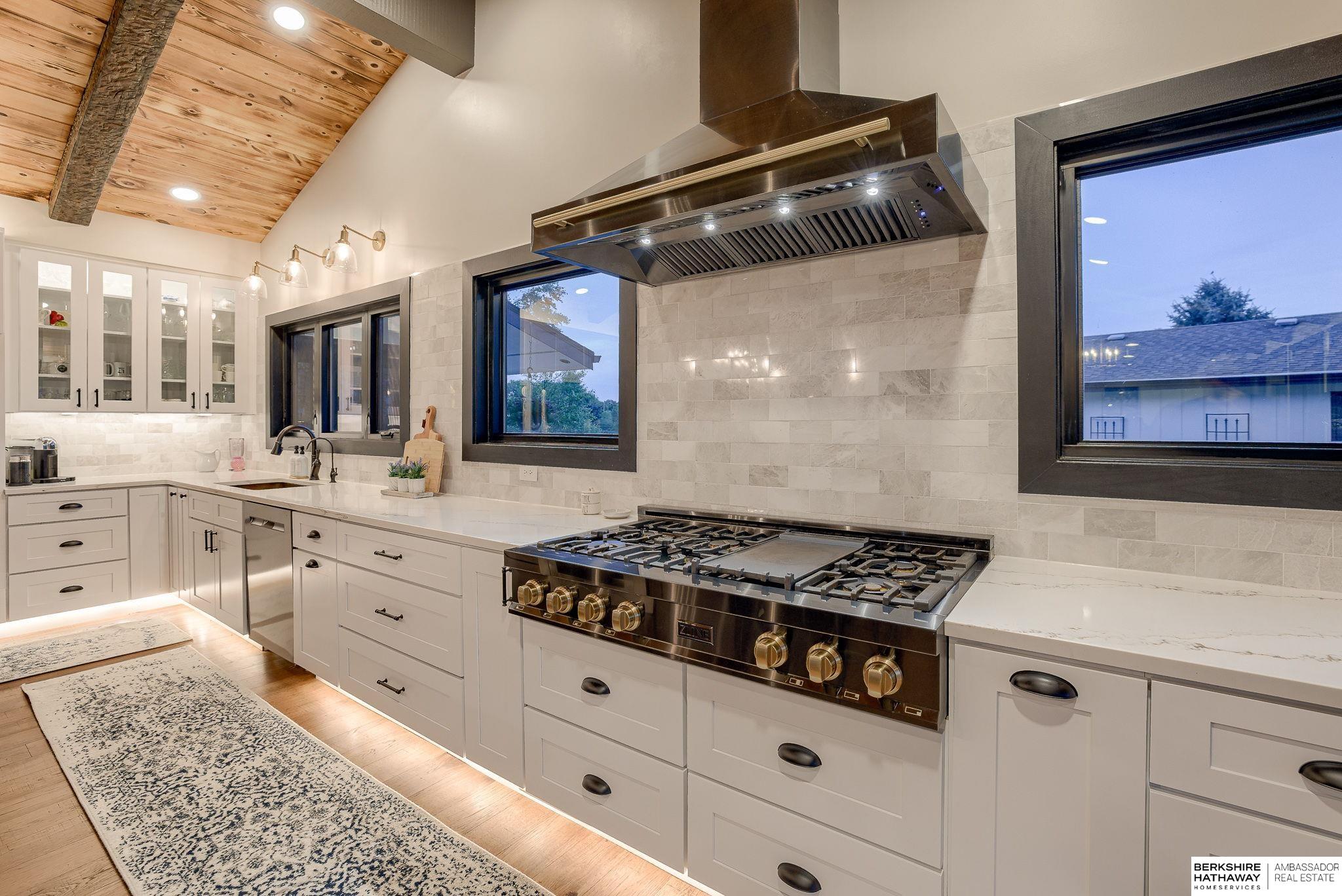 Omaha, Nebraska 68022, United States, 3 Bedrooms Bedrooms, ,2 BathroomsBathrooms,Residential,Active,120044