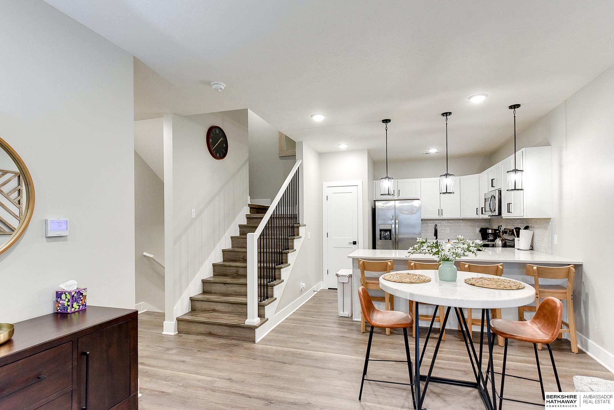 Omaha, Nebraska 68108, United States, 2 Bedrooms Bedrooms, ,3 BathroomsBathrooms,Residential,Pending,94881