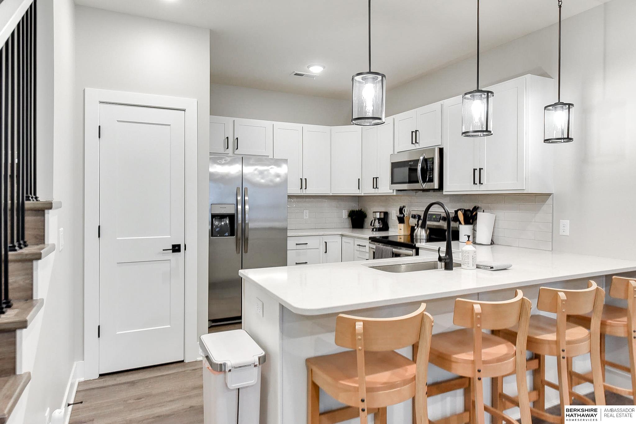 Omaha, Nebraska 68108, United States, 2 Bedrooms Bedrooms, ,3 BathroomsBathrooms,Residential,Pending,94881