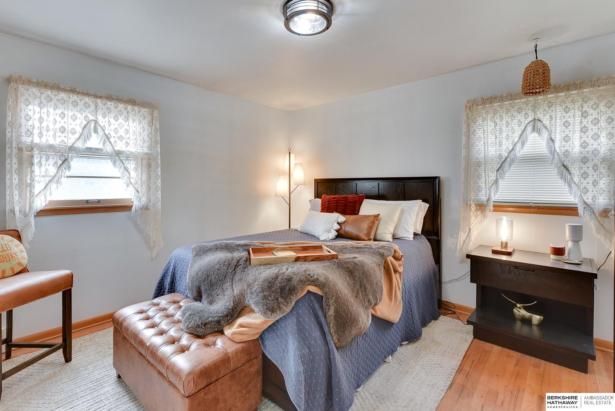 Omaha, Nebraska 68106, United States, 4 Bedrooms Bedrooms, ,3 BathroomsBathrooms,Residential,Pending,103089