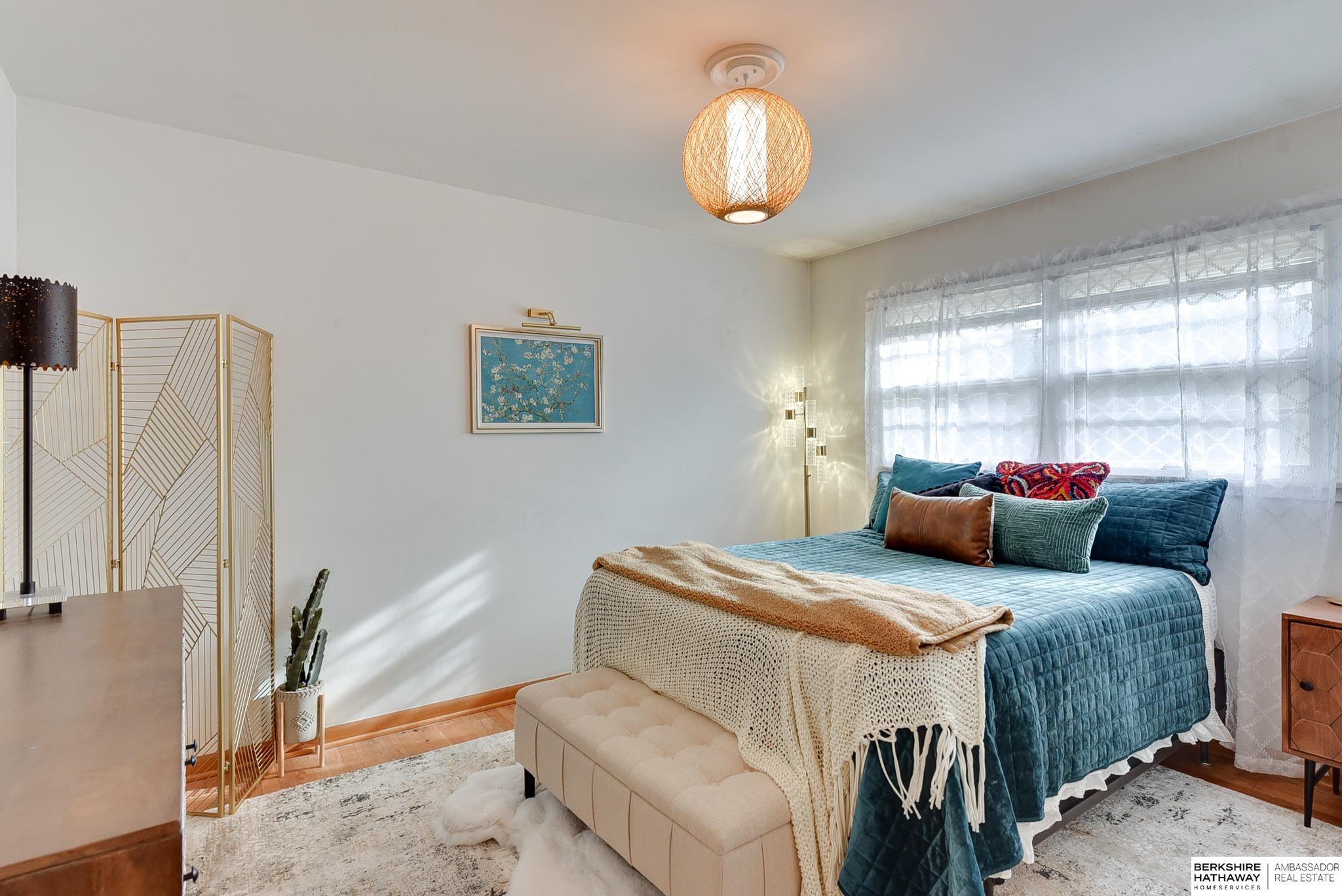 Omaha, Nebraska 68106, United States, 4 Bedrooms Bedrooms, ,3 BathroomsBathrooms,Residential,Pending,103089