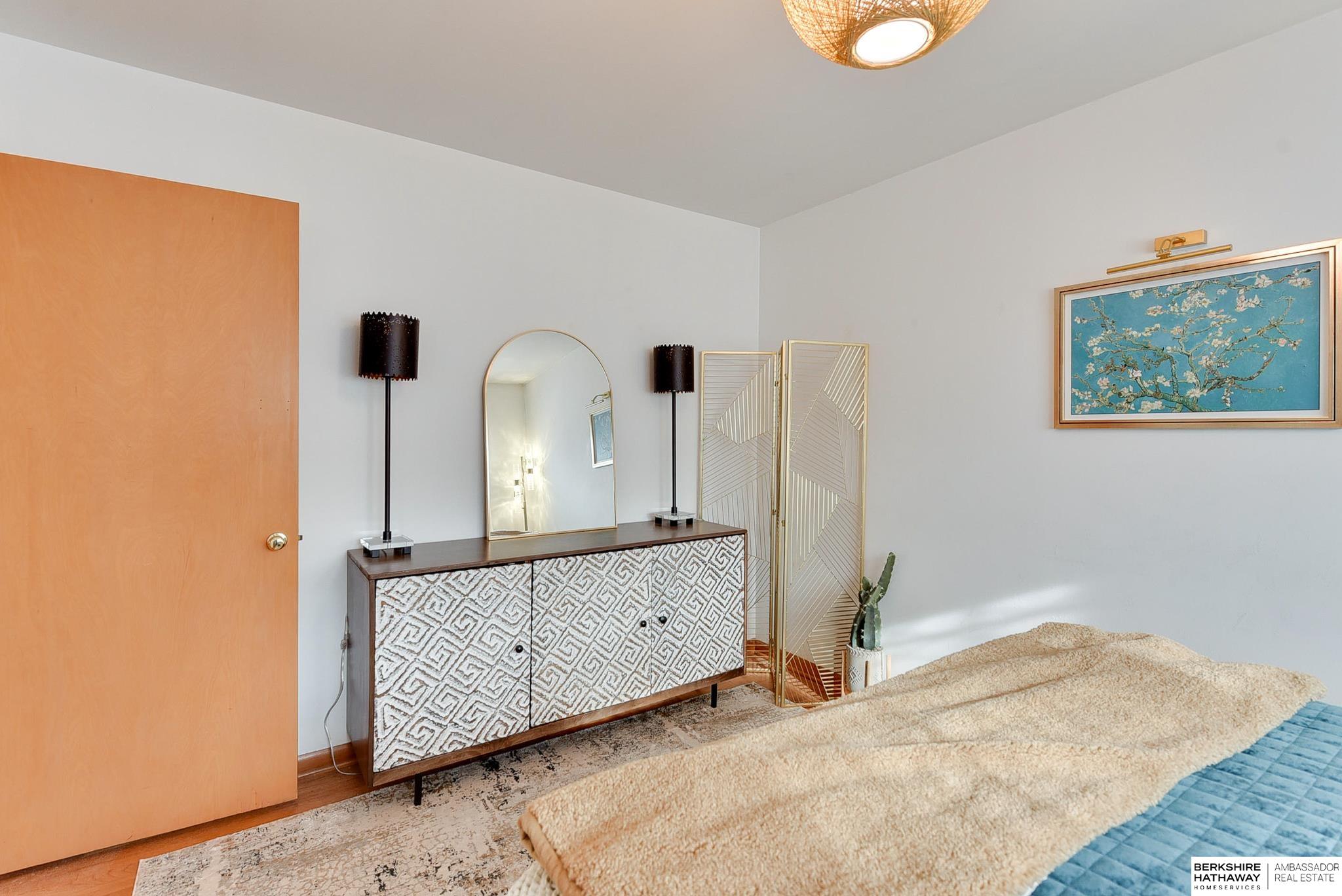 Omaha, Nebraska 68106, United States, 4 Bedrooms Bedrooms, ,3 BathroomsBathrooms,Residential,Pending,103089