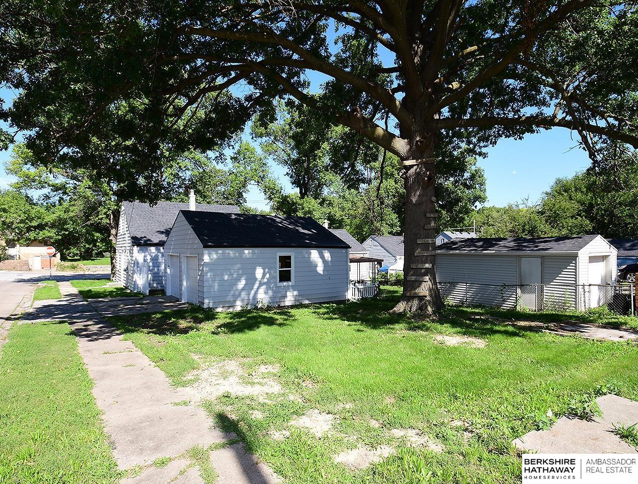 Omaha, Nebraska 68107, United States, 4 Bedrooms Bedrooms, ,2 BathroomsBathrooms,Residential,Pending,25903