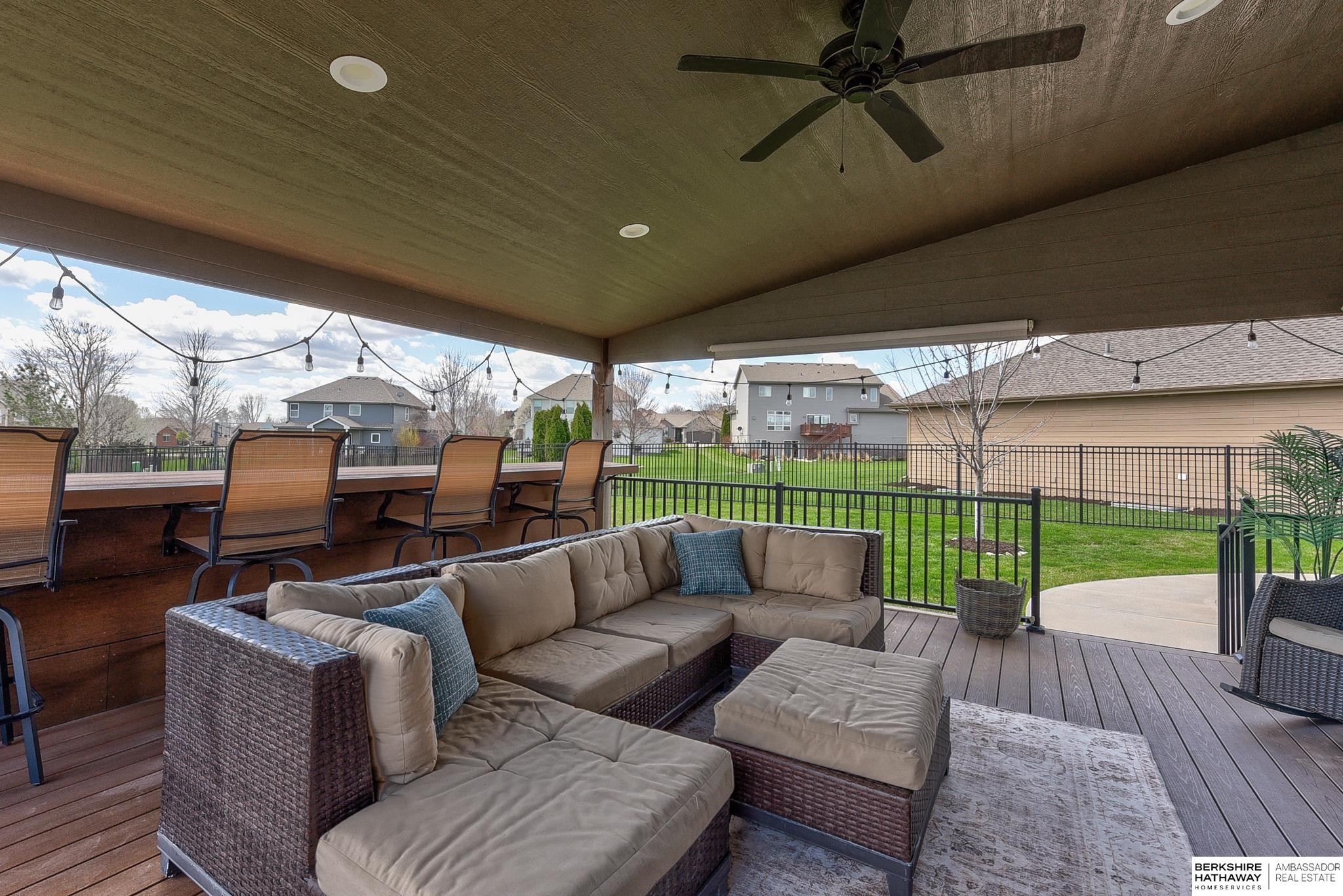 Omaha, Nebraska 68135, United States, 4 Bedrooms Bedrooms, ,3 BathroomsBathrooms,Residential,Pending,107959