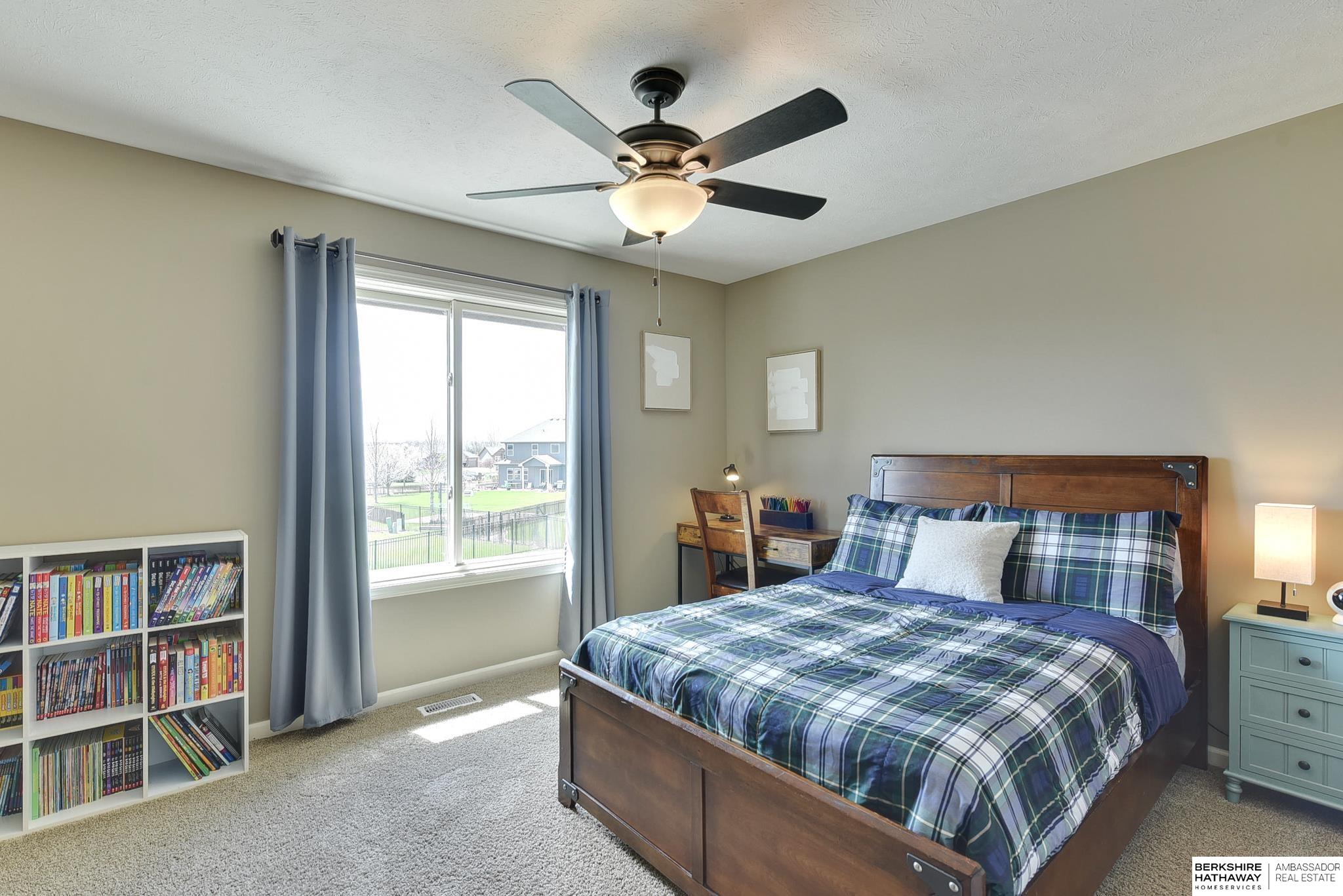 Omaha, Nebraska 68135, United States, 4 Bedrooms Bedrooms, ,3 BathroomsBathrooms,Residential,Pending,107959