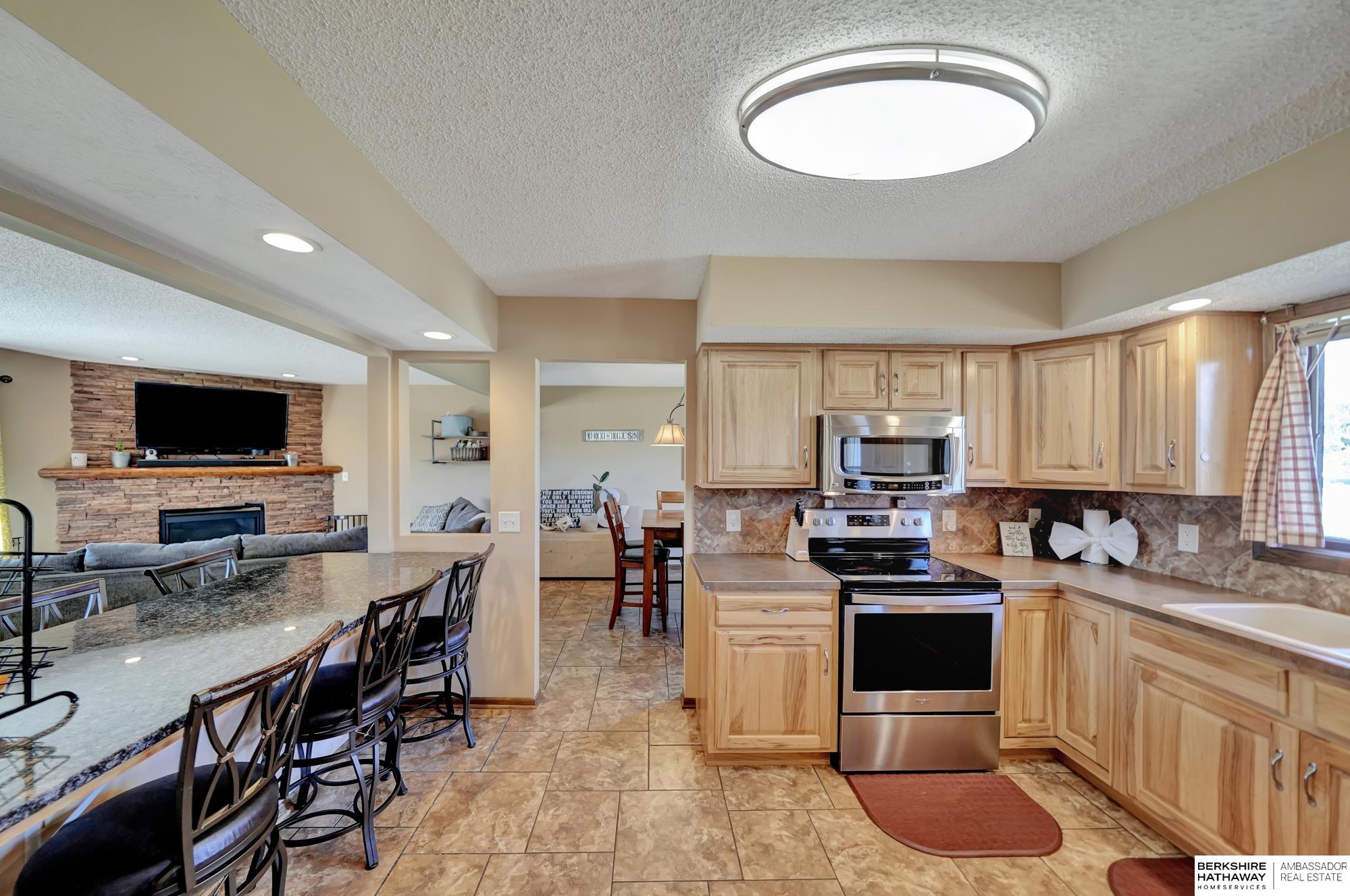 Lincoln, Nebraska 68532, United States, 3 Bedrooms Bedrooms, ,3 BathroomsBathrooms,Residential,Active,49146