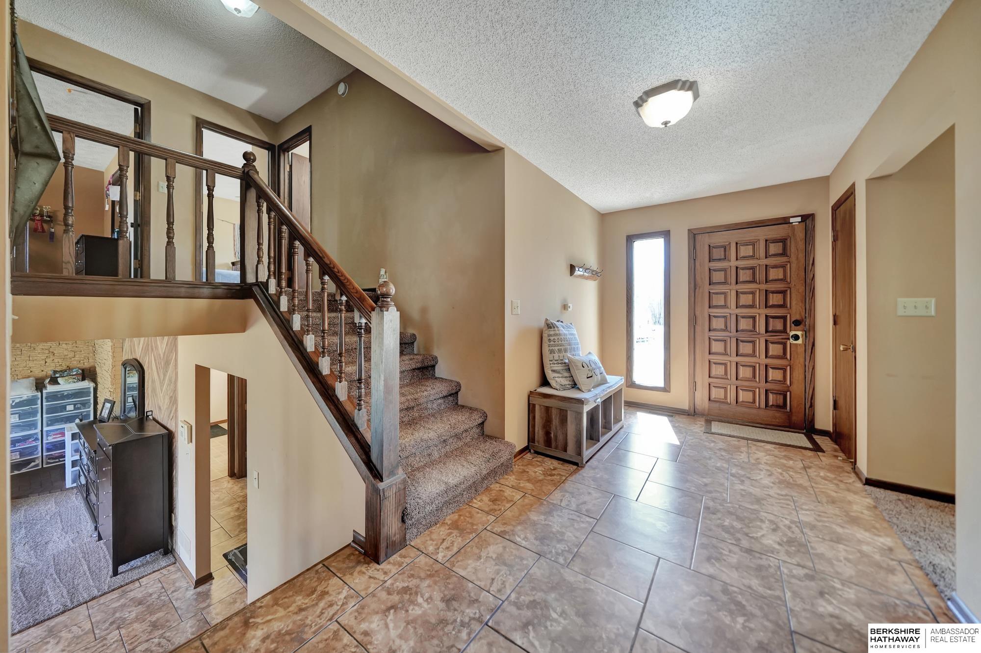 Lincoln, Nebraska 68532, United States, 3 Bedrooms Bedrooms, ,3 BathroomsBathrooms,Residential,Active,49146