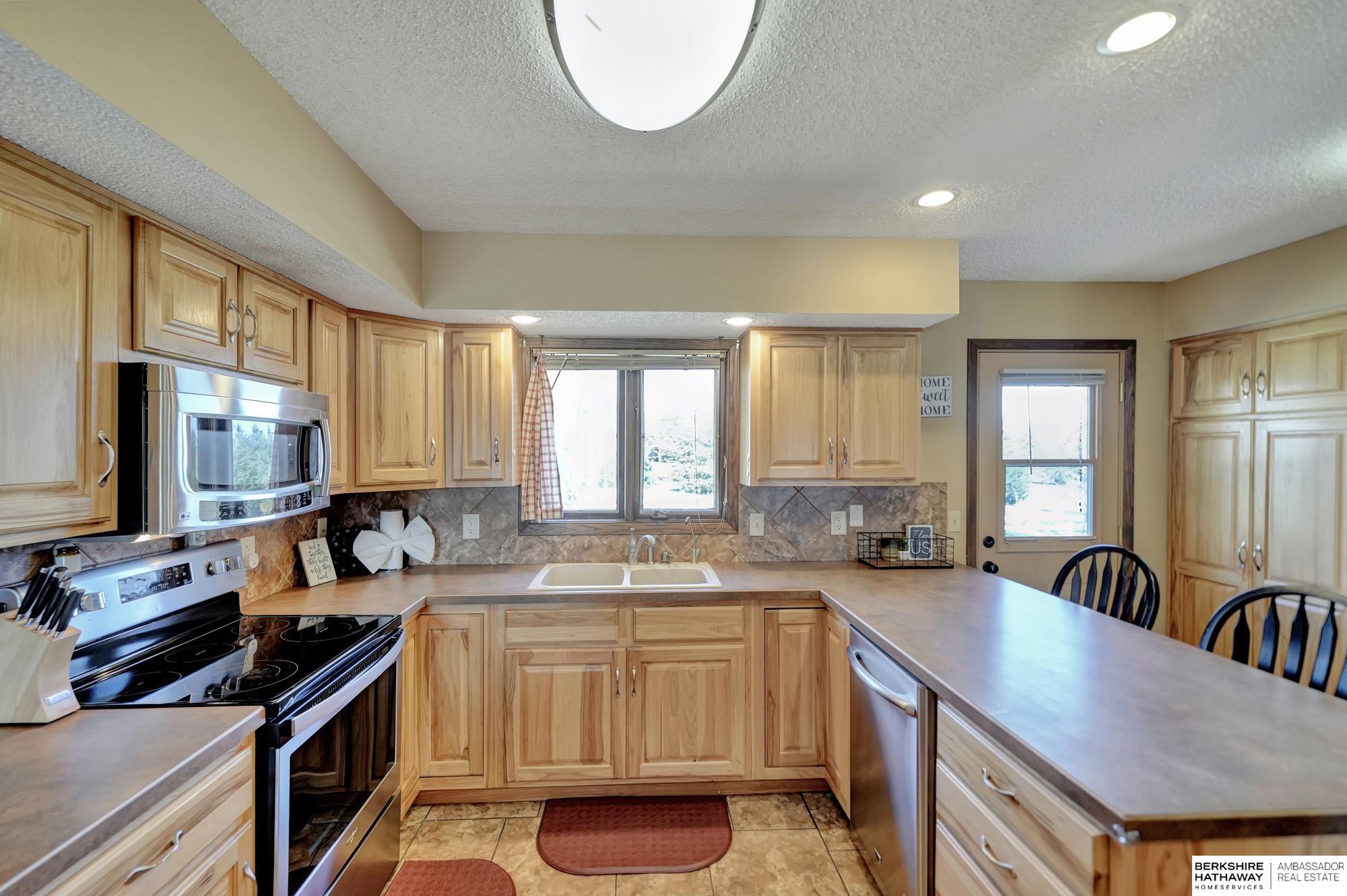 Lincoln, Nebraska 68532, United States, 3 Bedrooms Bedrooms, ,3 BathroomsBathrooms,Residential,Active,49146