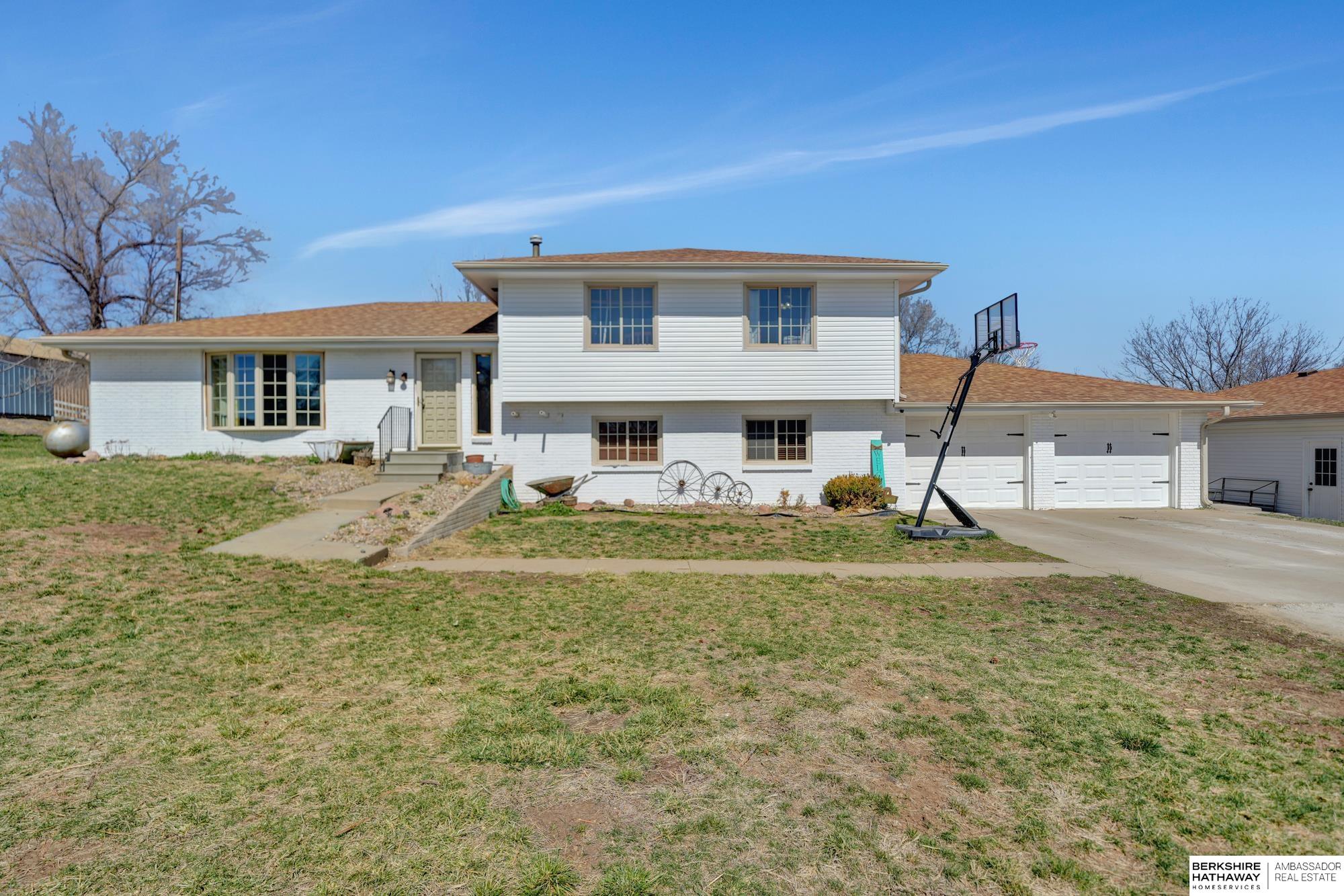 Lincoln, Nebraska 68532, United States, 3 Bedrooms Bedrooms, ,3 BathroomsBathrooms,Residential,Active,49146