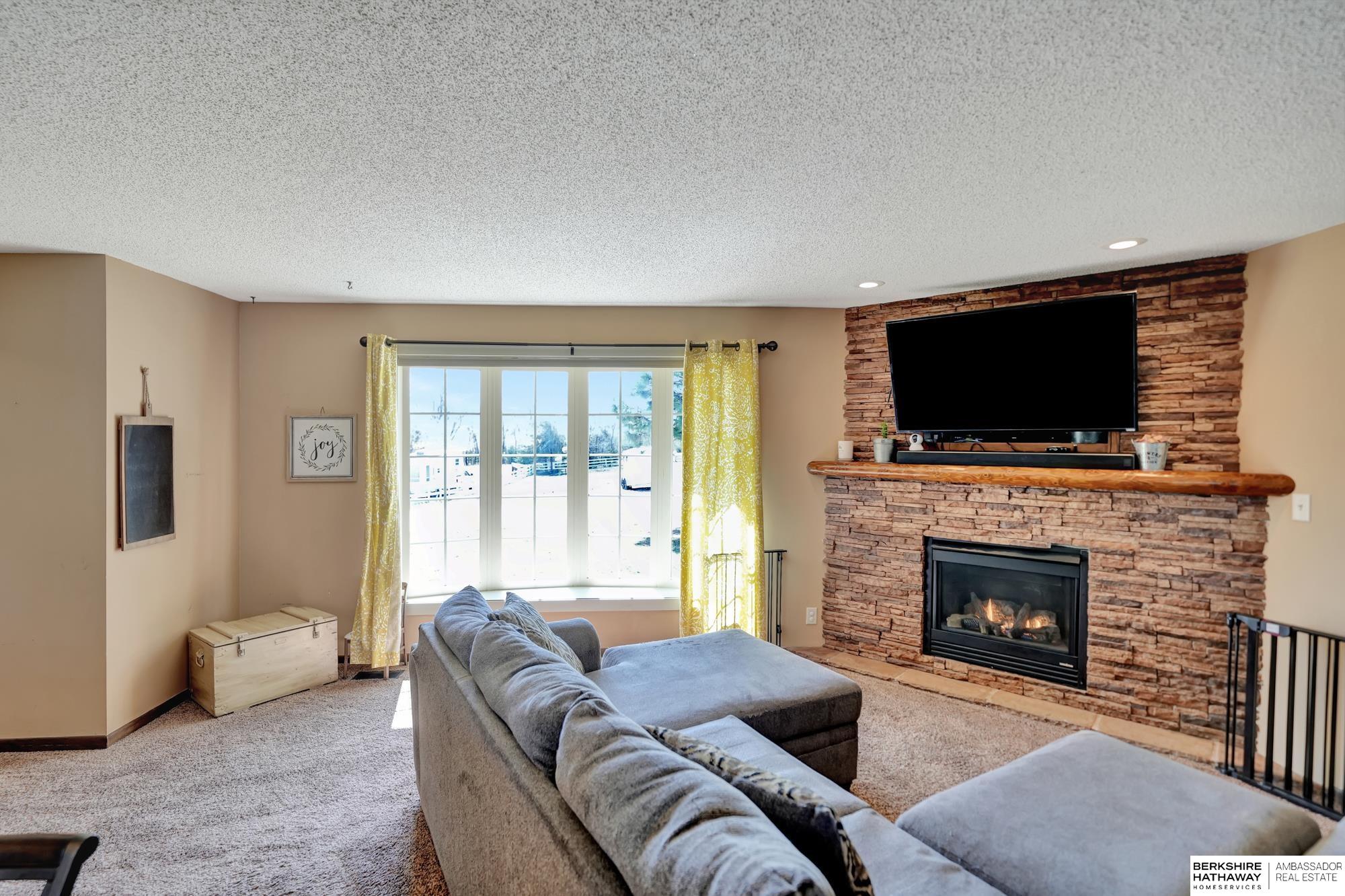 Lincoln, Nebraska 68532, United States, 3 Bedrooms Bedrooms, ,3 BathroomsBathrooms,Residential,Active,49146