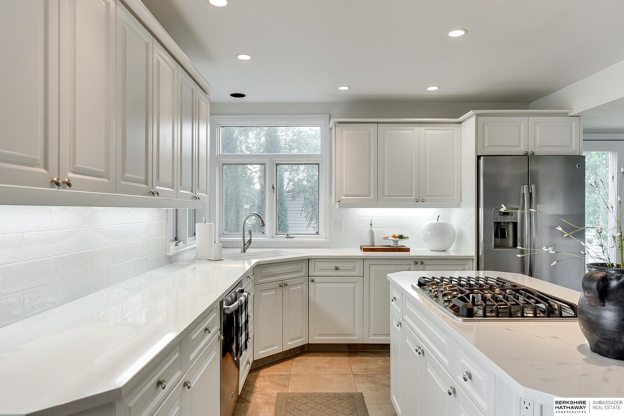 Valley, Nebraska 68064, United States, 3 Bedrooms Bedrooms, ,4 BathroomsBathrooms,Residential,Active,34622