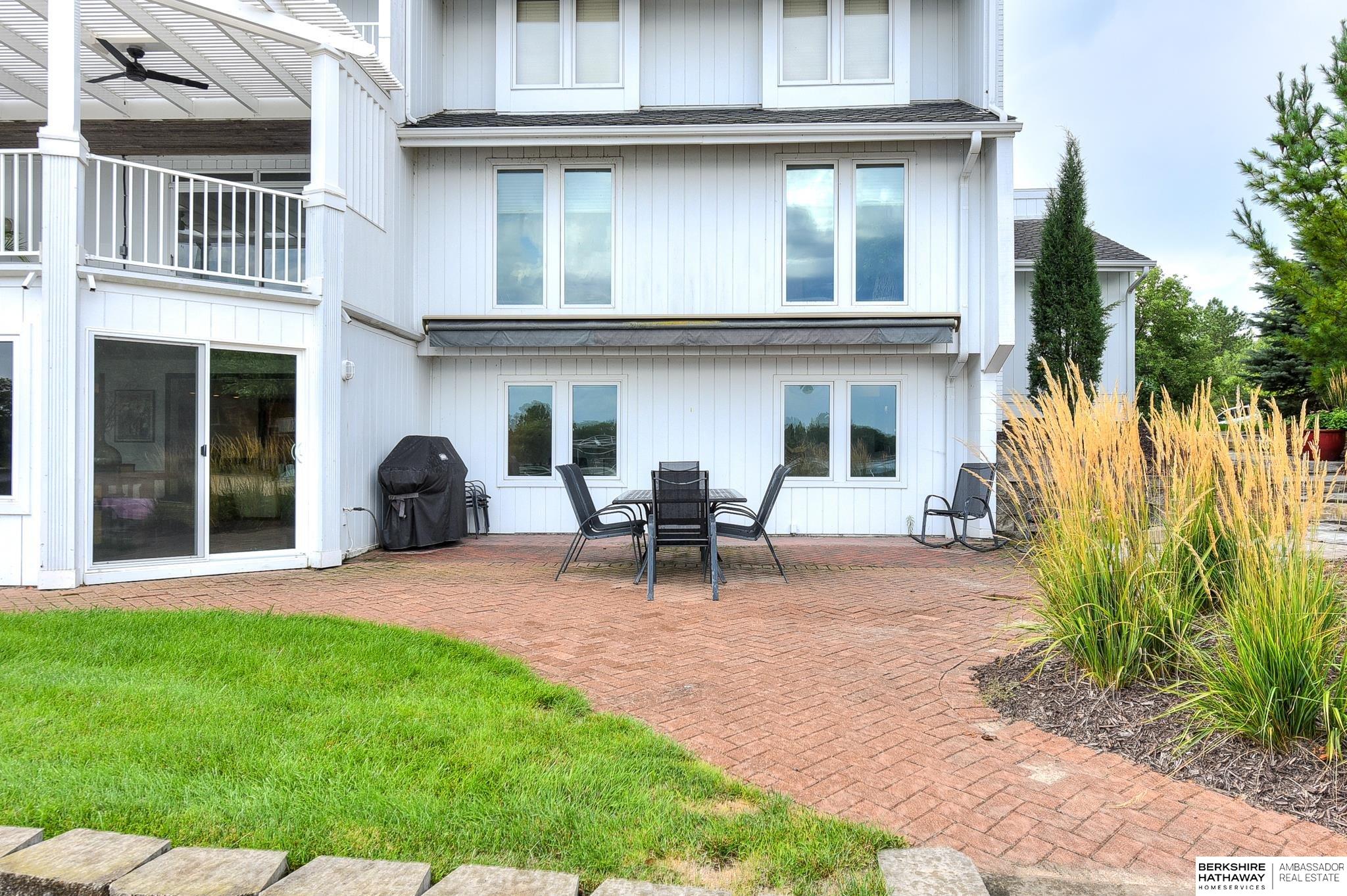 Valley, Nebraska 68064, United States, 3 Bedrooms Bedrooms, ,4 BathroomsBathrooms,Residential,Active,34622