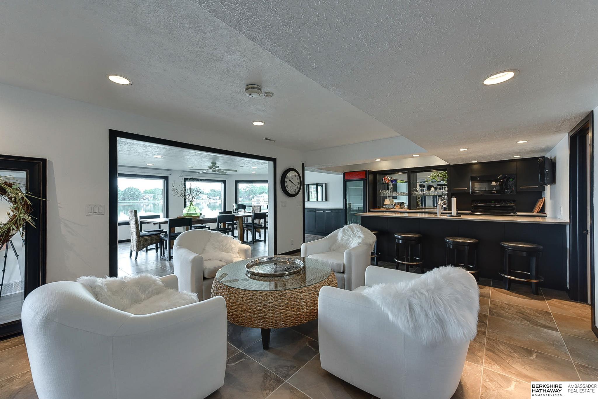 Valley, Nebraska 68064, United States, 3 Bedrooms Bedrooms, ,4 BathroomsBathrooms,Residential,Active,34622