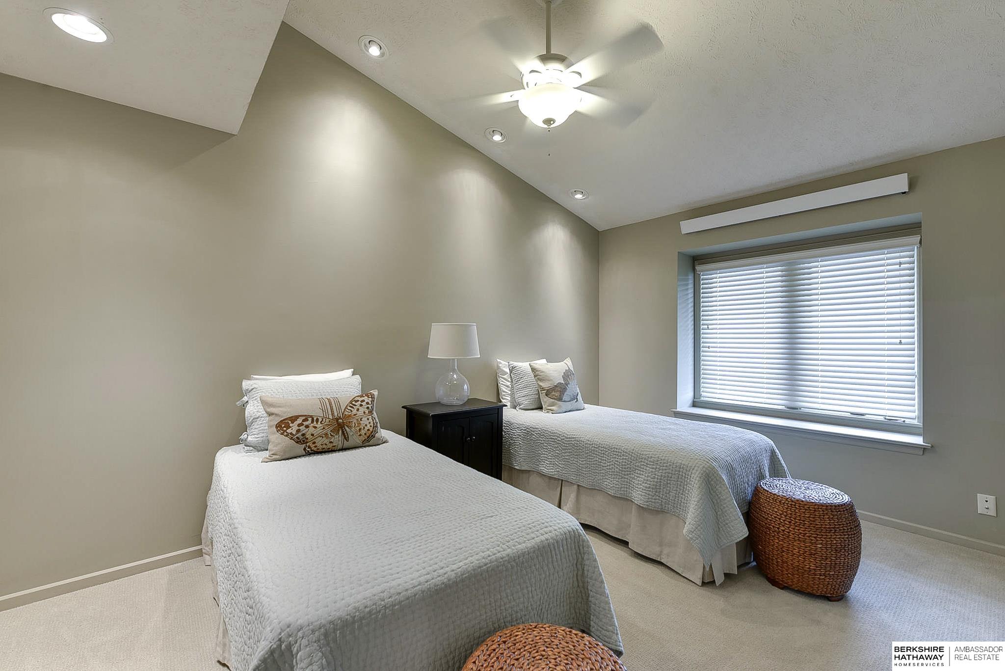 Valley, Nebraska 68064, United States, 3 Bedrooms Bedrooms, ,4 BathroomsBathrooms,Residential,Active,34622