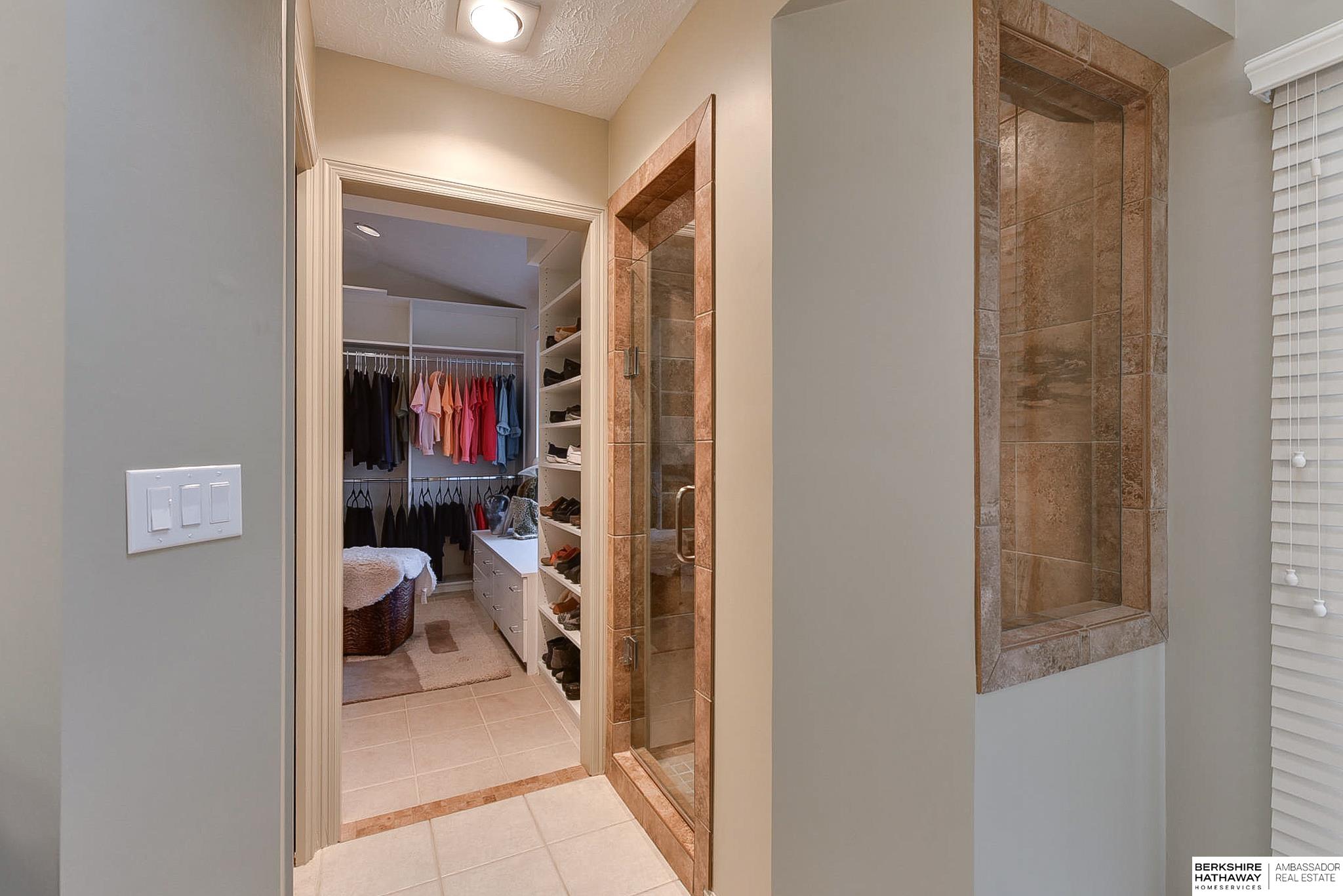 Valley, Nebraska 68064, United States, 3 Bedrooms Bedrooms, ,4 BathroomsBathrooms,Residential,Active,34622