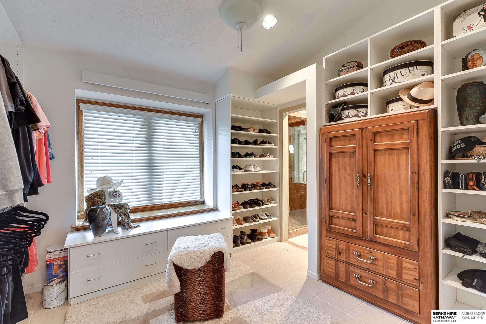 Valley, Nebraska 68064, United States, 3 Bedrooms Bedrooms, ,4 BathroomsBathrooms,Residential,Active,34622