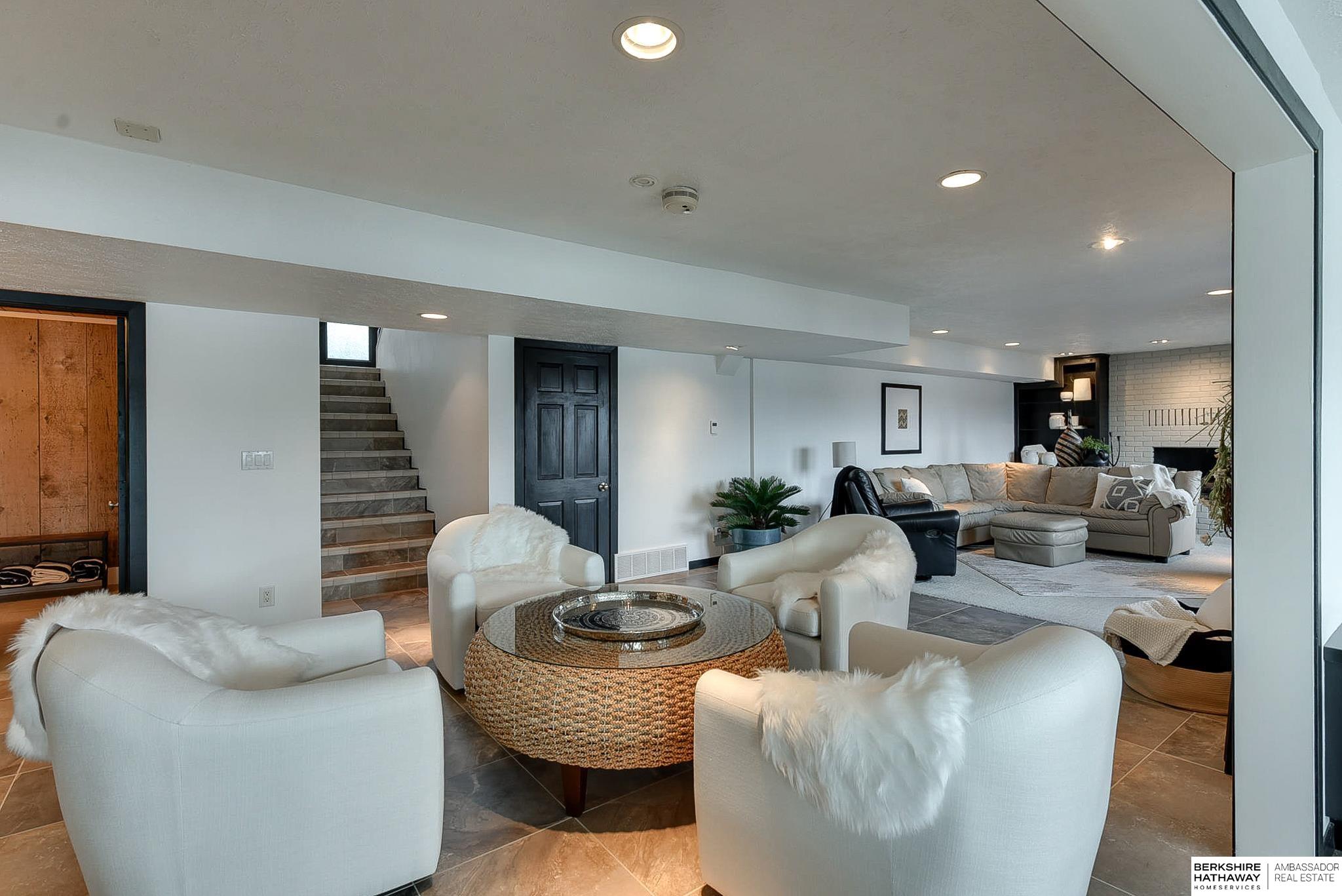 Valley, Nebraska 68064, United States, 3 Bedrooms Bedrooms, ,4 BathroomsBathrooms,Residential,Active,34622