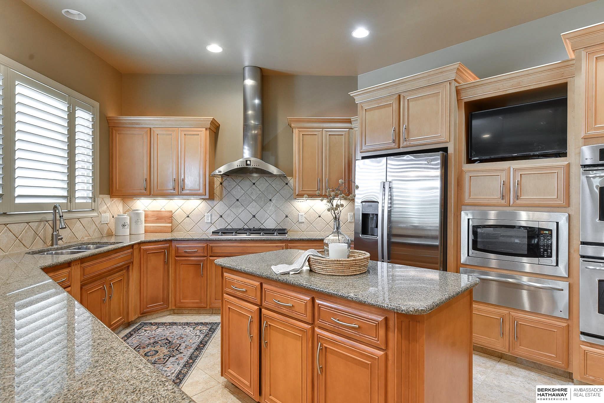 Omaha, Nebraska 68154, United States, 5 Bedrooms Bedrooms, ,6 BathroomsBathrooms,Residential,Active,20426