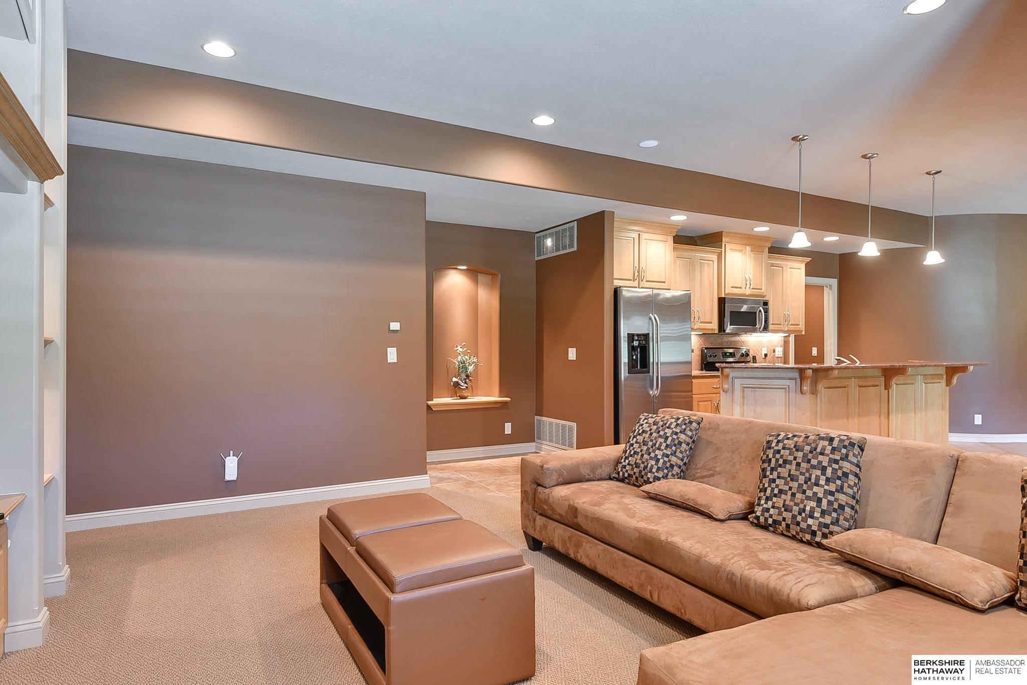 Omaha, Nebraska 68154, United States, 5 Bedrooms Bedrooms, ,6 BathroomsBathrooms,Residential,Active,20426