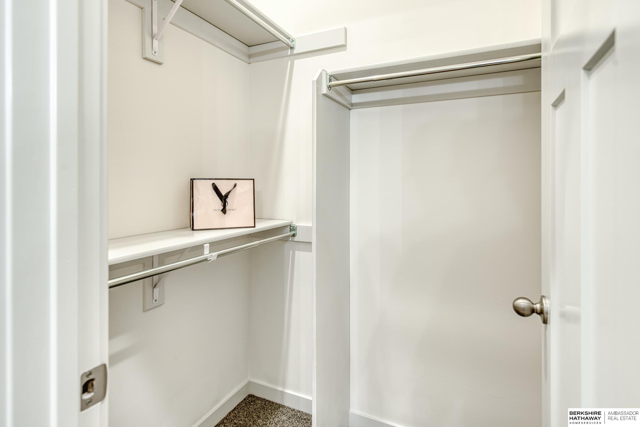 Papillion, Nebraska 68046, United States, 4 Bedrooms Bedrooms, ,3 BathroomsBathrooms,Residential,Active,35570