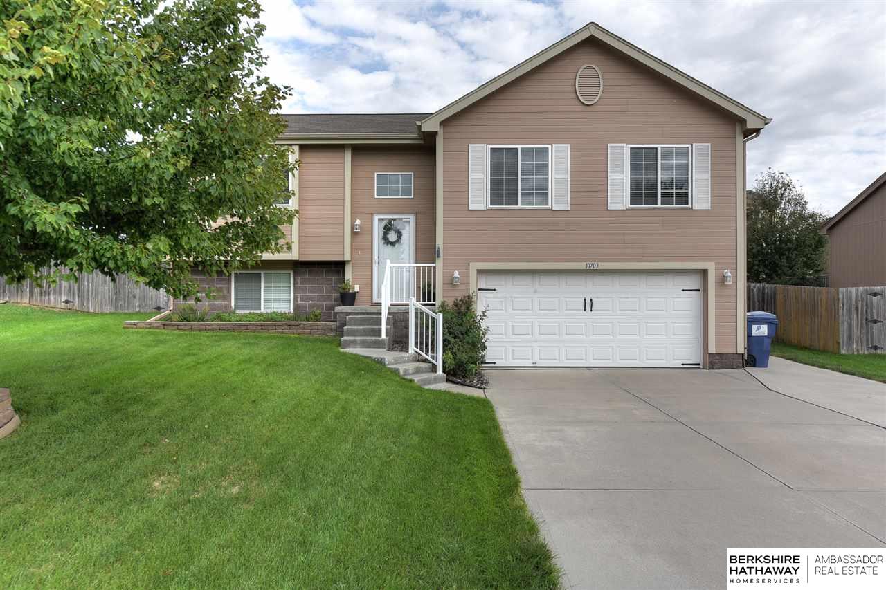 Photo 1 of 40 — 10703 Lewis and Clark Road, Bellevue, NE 68123
