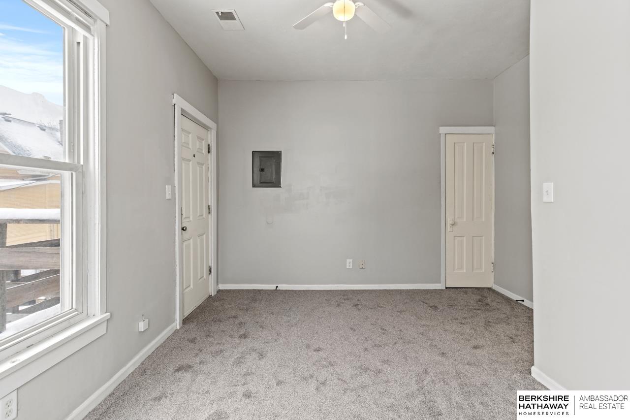 Lincoln, Nebraska 68503, United States, 4 Bedrooms Bedrooms, ,4 BathroomsBathrooms,Residential,Pending,2161