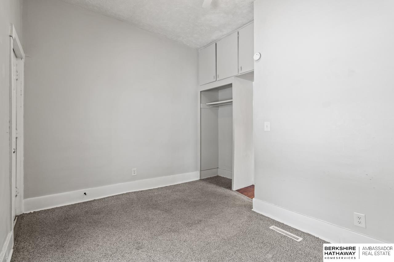 Lincoln, Nebraska 68503, United States, 4 Bedrooms Bedrooms, ,4 BathroomsBathrooms,Residential,Pending,2161