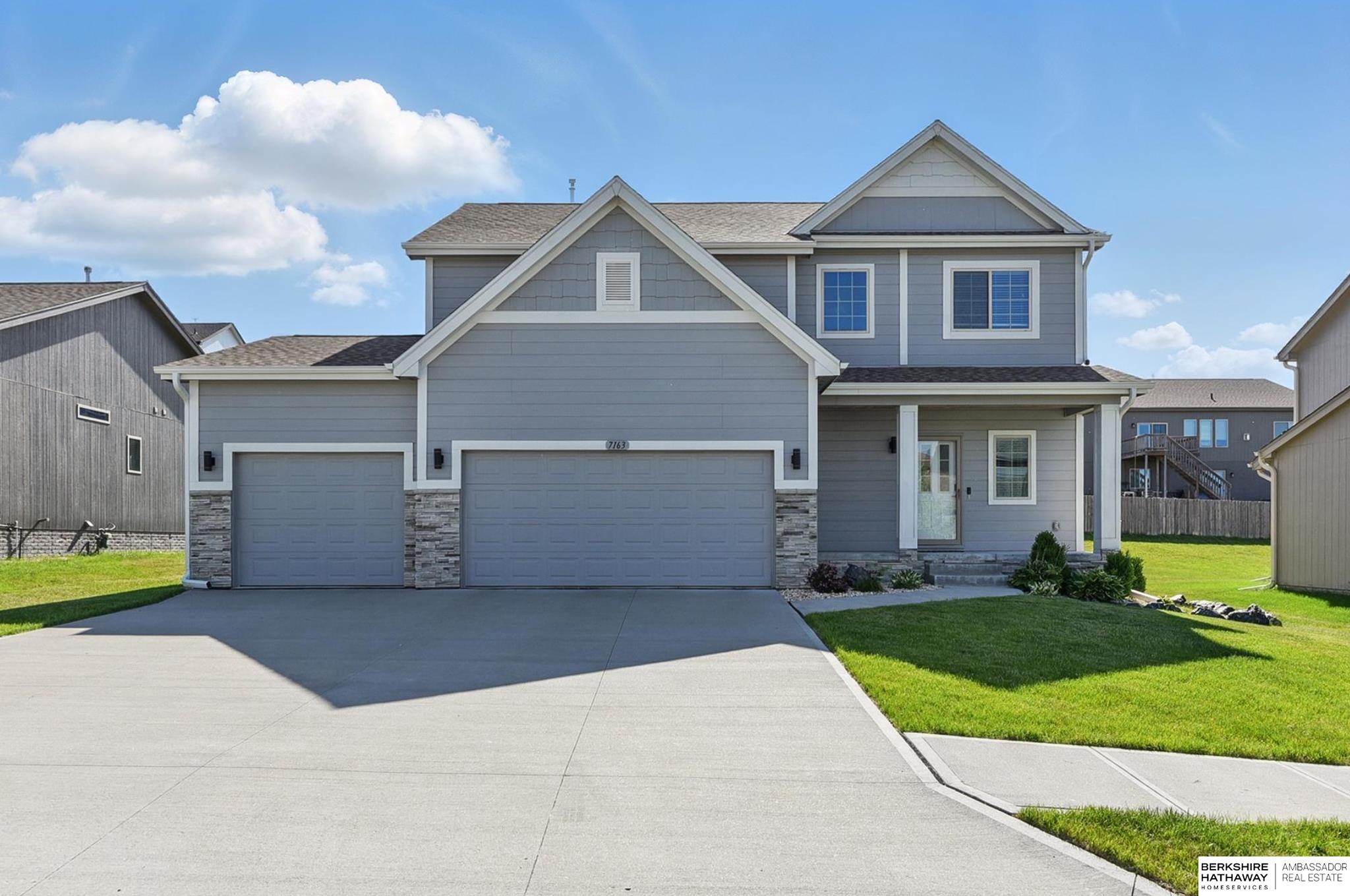 Bennington, Nebraska 68007, United States, 5 Bedrooms Bedrooms, ,3 BathroomsBathrooms,Residential,Active,149548