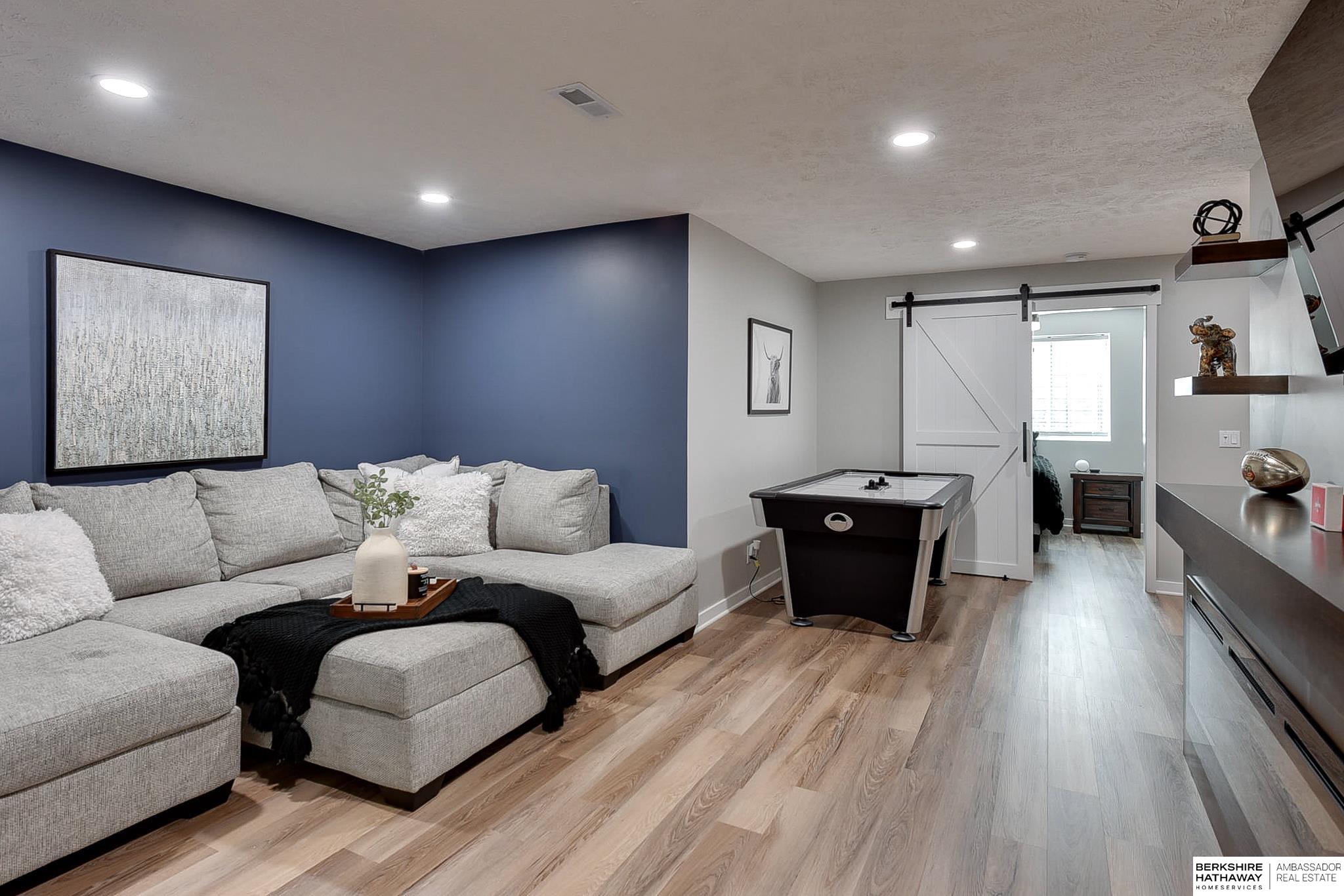 Bennington, Nebraska 68007, United States, 5 Bedrooms Bedrooms, ,3 BathroomsBathrooms,Residential,Active,149548