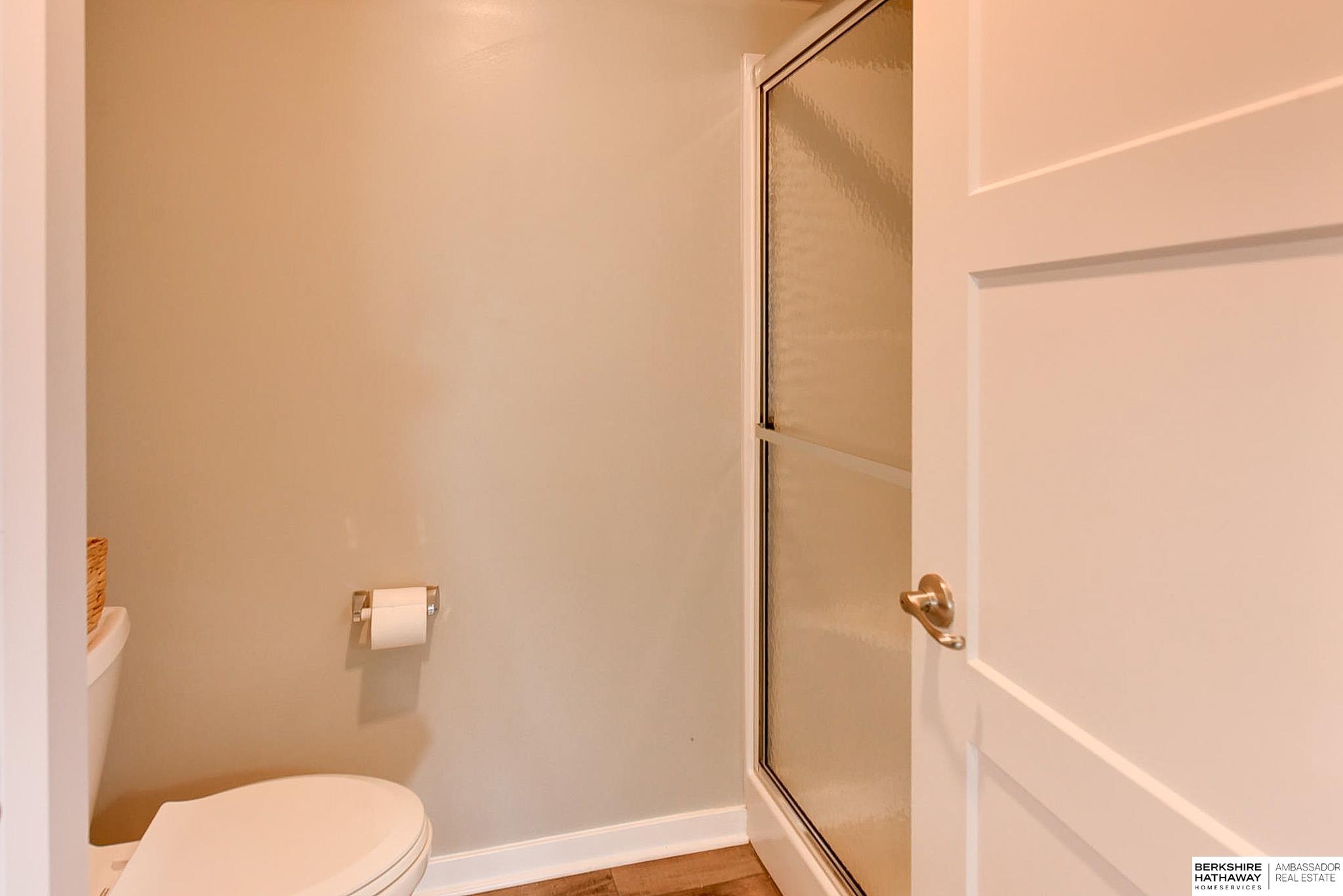 Bennington, Nebraska 68007, United States, 5 Bedrooms Bedrooms, ,3 BathroomsBathrooms,Residential,Active,149548