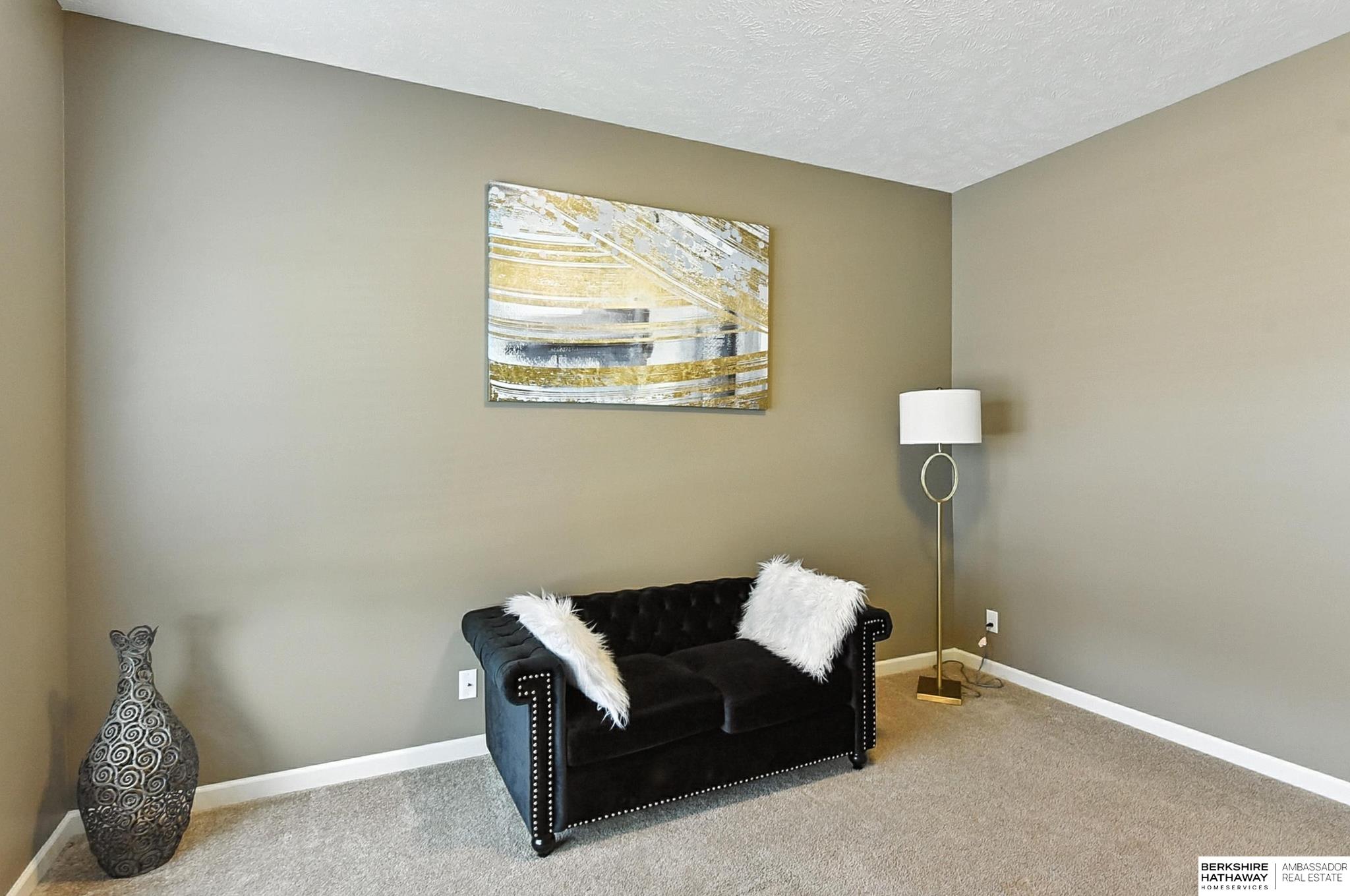 Omaha, Nebraska 68136, United States, 5 Bedrooms Bedrooms, ,3 BathroomsBathrooms,Residential,Pending,167734