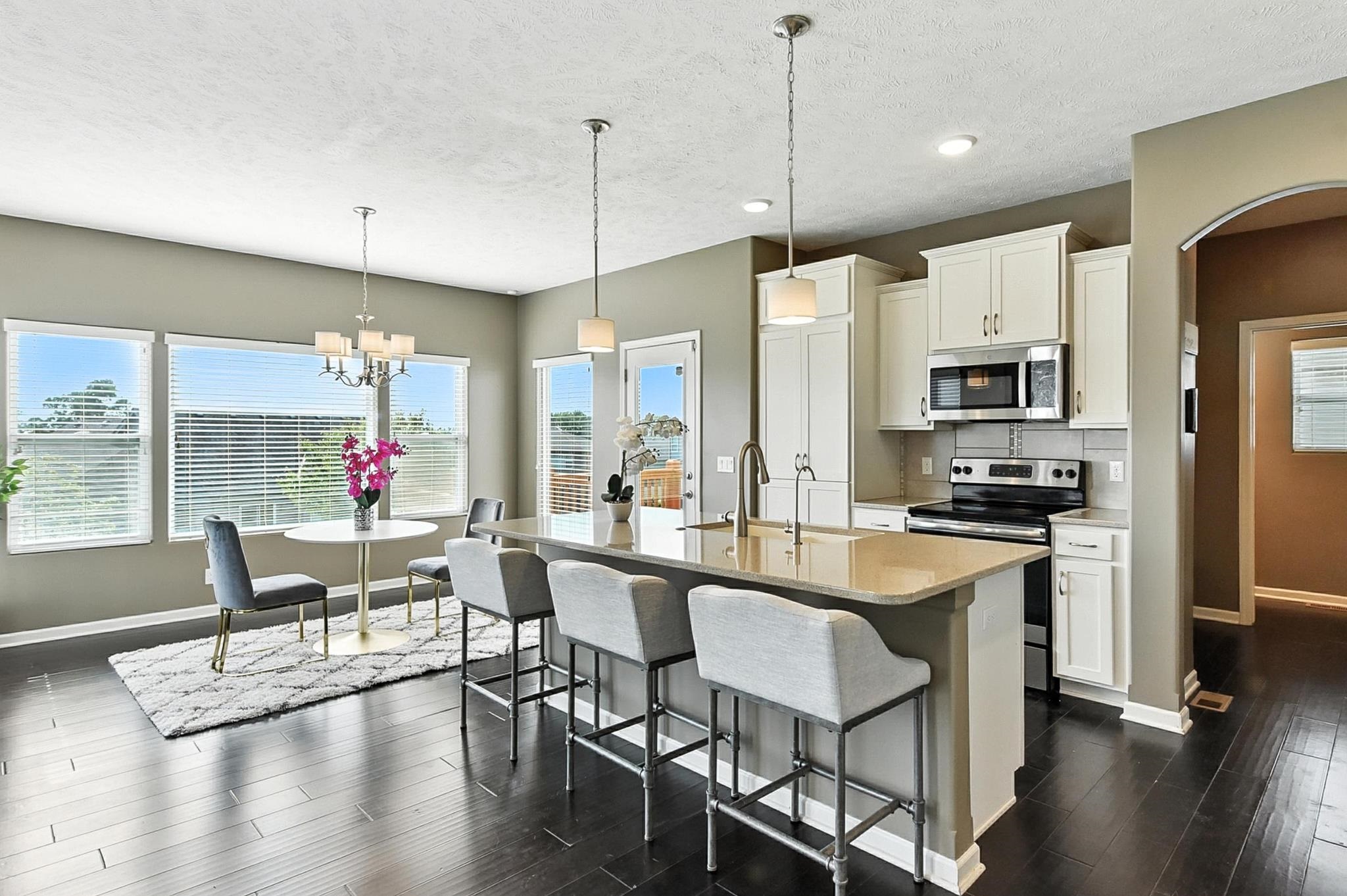 Omaha, Nebraska 68136, United States, 5 Bedrooms Bedrooms, ,3 BathroomsBathrooms,Residential,Pending,167734