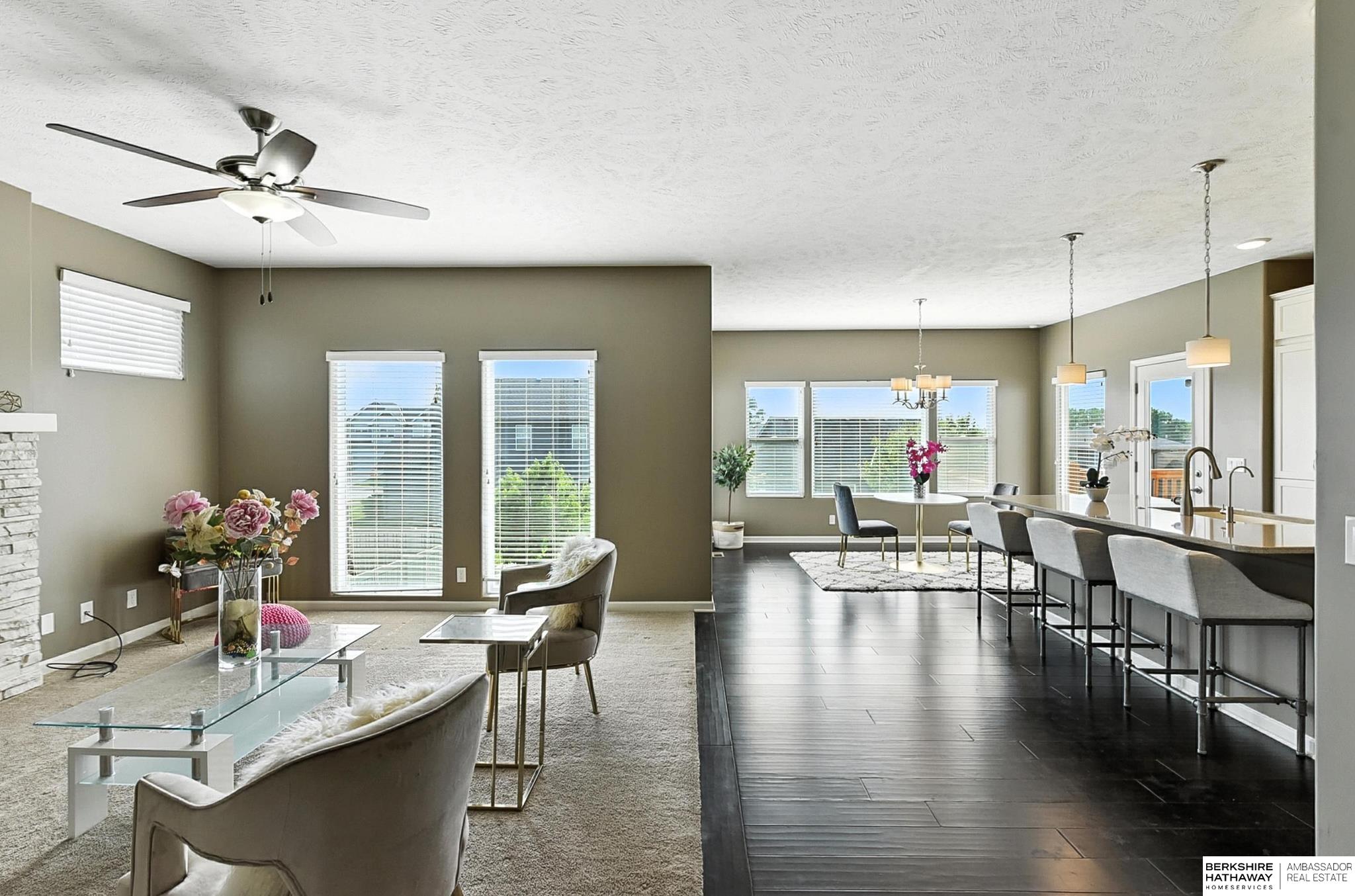 Omaha, Nebraska 68136, United States, 5 Bedrooms Bedrooms, ,3 BathroomsBathrooms,Residential,Pending,167734