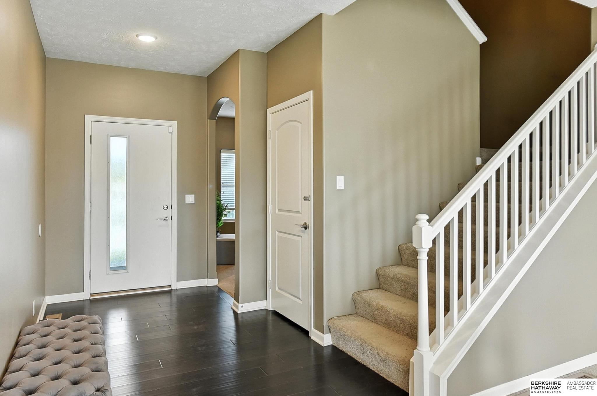 Omaha, Nebraska 68136, United States, 5 Bedrooms Bedrooms, ,3 BathroomsBathrooms,Residential,Pending,167734