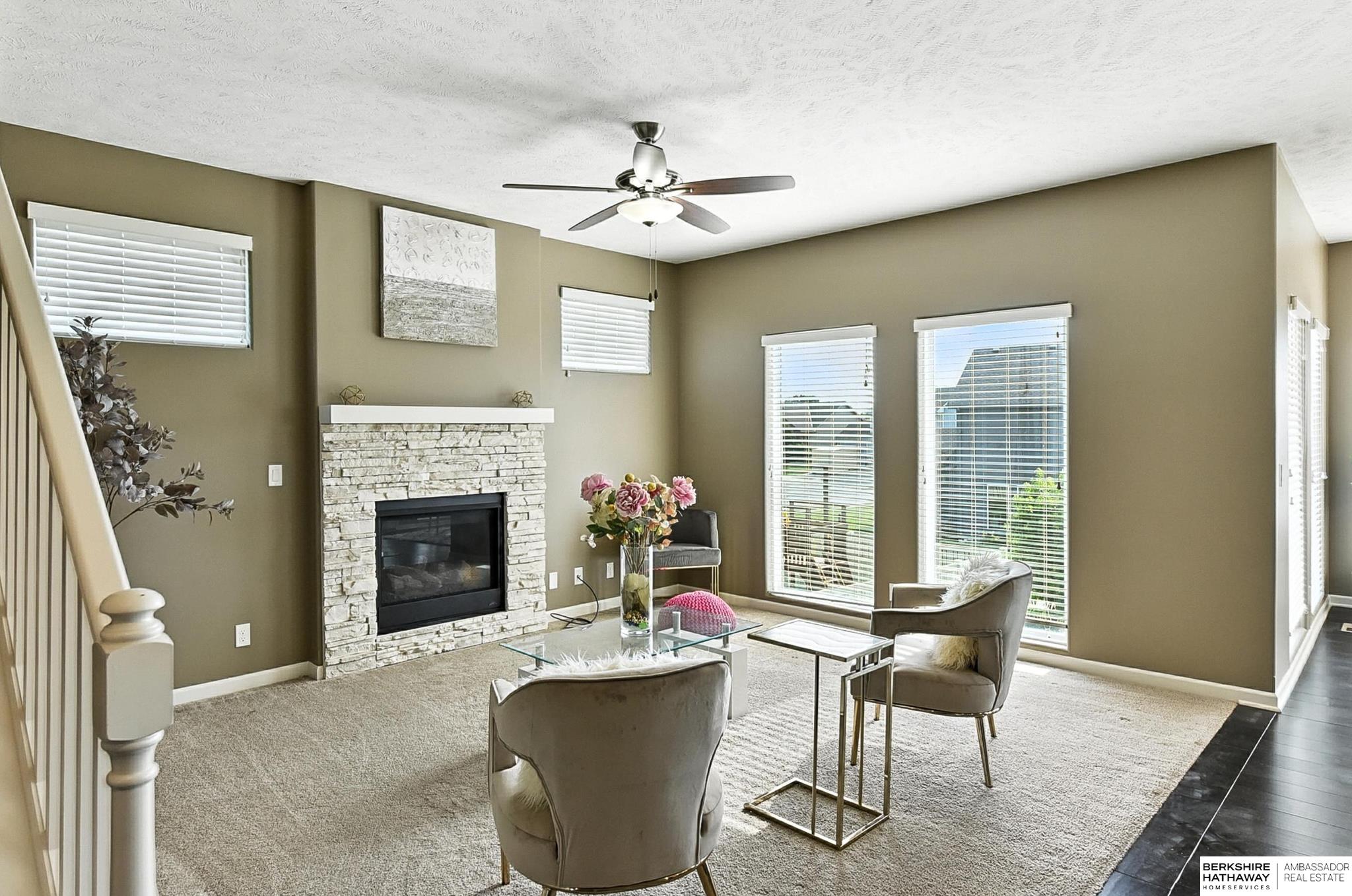 Omaha, Nebraska 68136, United States, 5 Bedrooms Bedrooms, ,3 BathroomsBathrooms,Residential,Pending,167734