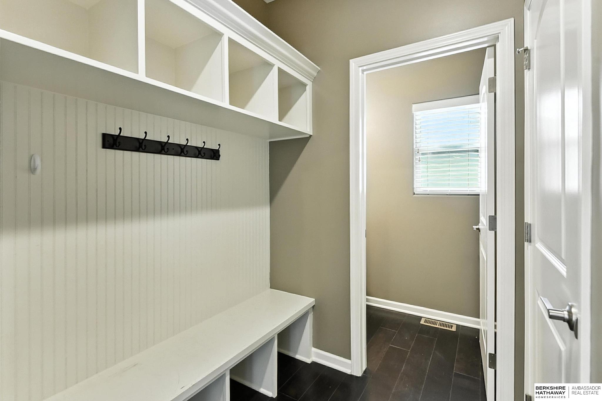 Omaha, Nebraska 68136, United States, 5 Bedrooms Bedrooms, ,3 BathroomsBathrooms,Residential,Pending,167734