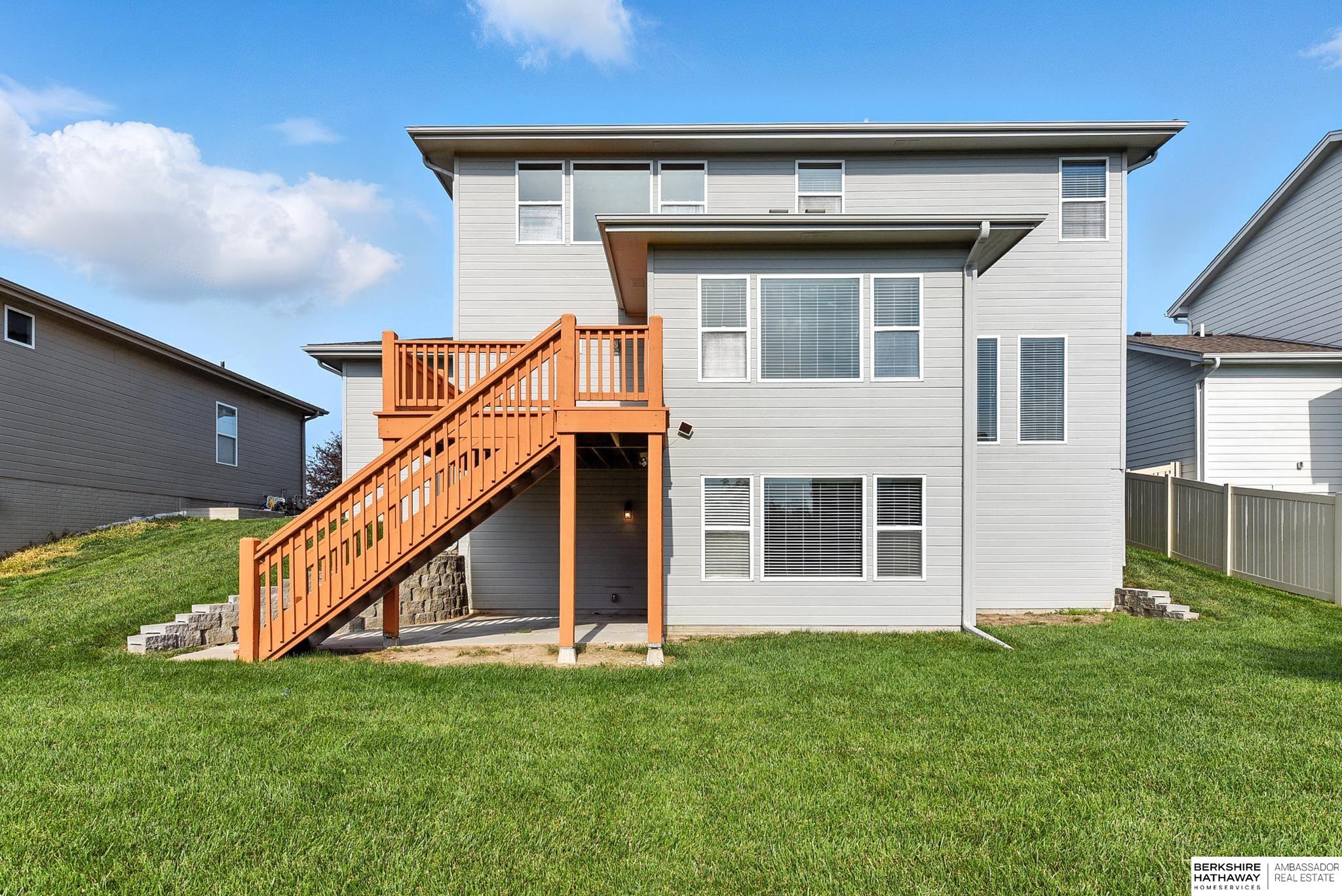 Omaha, Nebraska 68136, United States, 5 Bedrooms Bedrooms, ,3 BathroomsBathrooms,Residential,Pending,167734