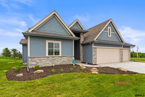 Photo of 12555 Quail Drive, Bellevue, NE 68123 (MLS # 22607901)