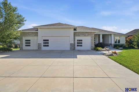 Photo of 720 N 100th Street, Lincoln, NE 68527 (MLS # 22619457)