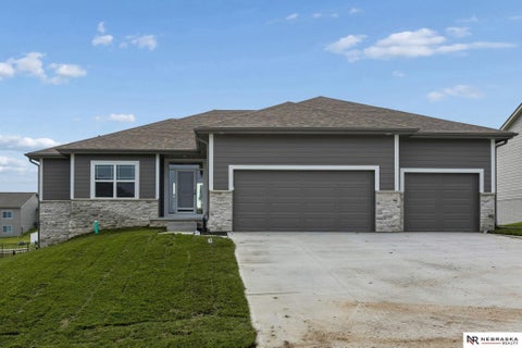 Photo of 12007 S 109th Street, Papillion, NE 68046 (MLS # 22611183)