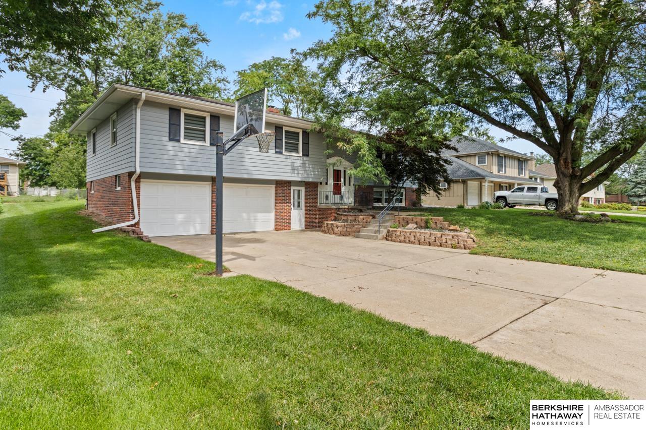 Omaha, Nebraska 68154, United States, 3 Bedrooms Bedrooms, ,2 BathroomsBathrooms,Residential,Active,173009