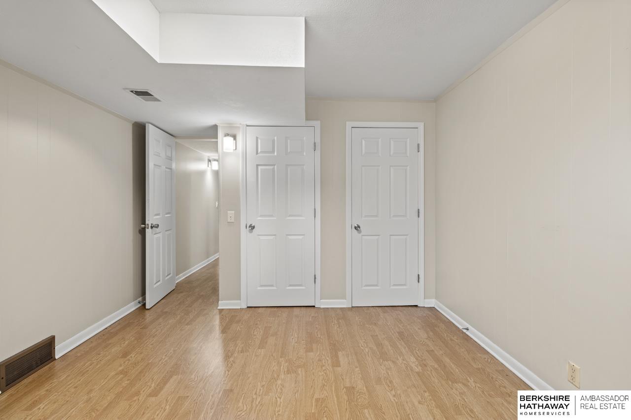 Omaha, Nebraska 68154, United States, 3 Bedrooms Bedrooms, ,2 BathroomsBathrooms,Residential,Active,173009