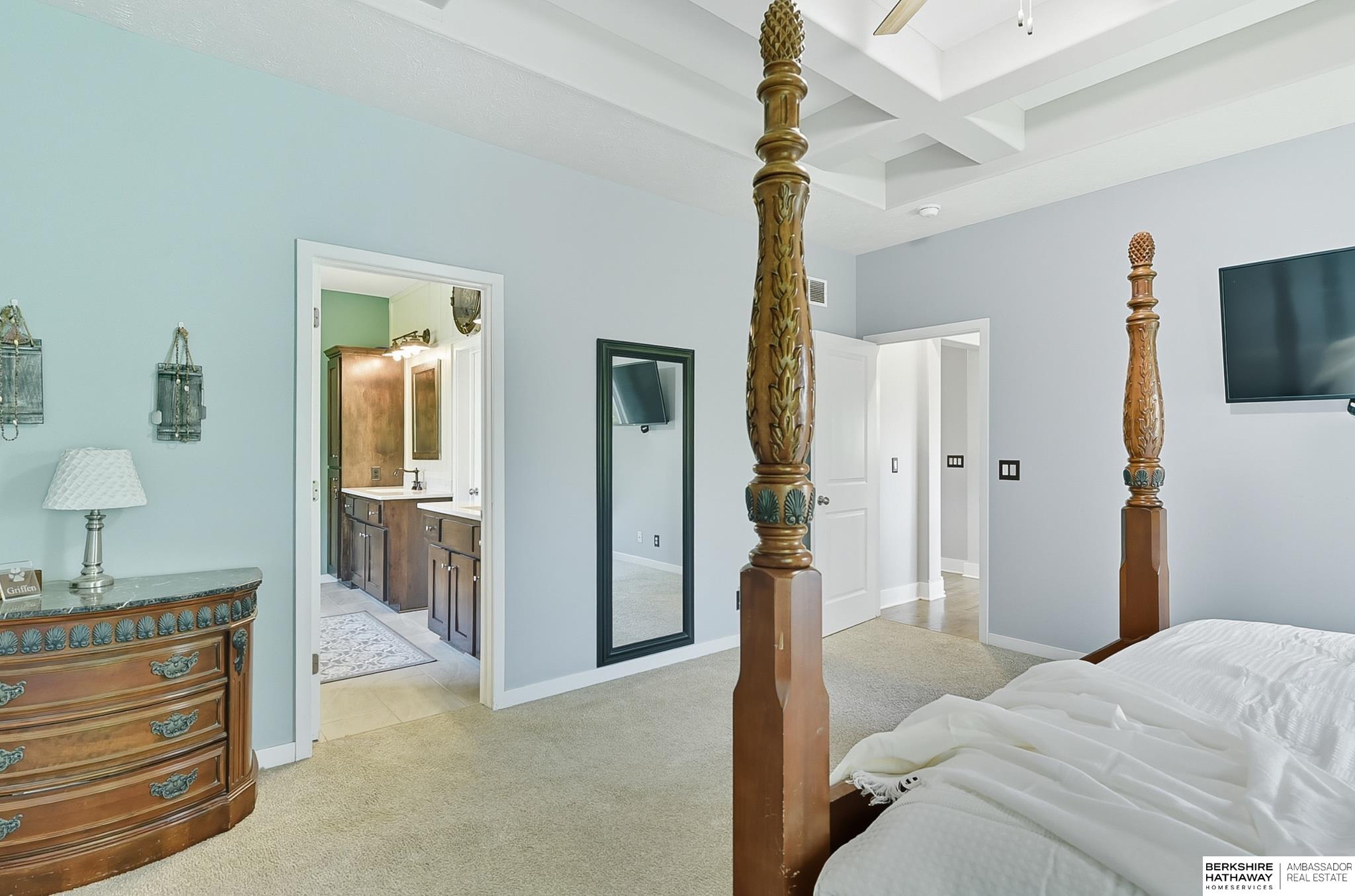 Omaha, Nebraska 68136, United States, 6 Bedrooms Bedrooms, ,3 BathroomsBathrooms,Residential,Active,254224