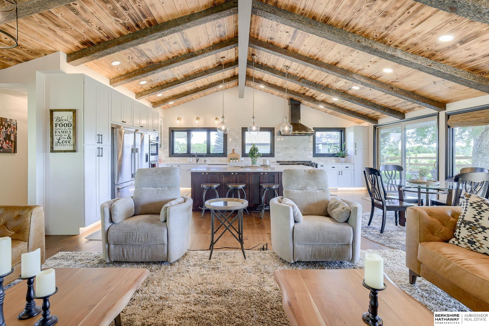 Omaha, Nebraska 68022, United States, 3 Bedrooms Bedrooms, ,2 BathroomsBathrooms,Residential,Active,160596