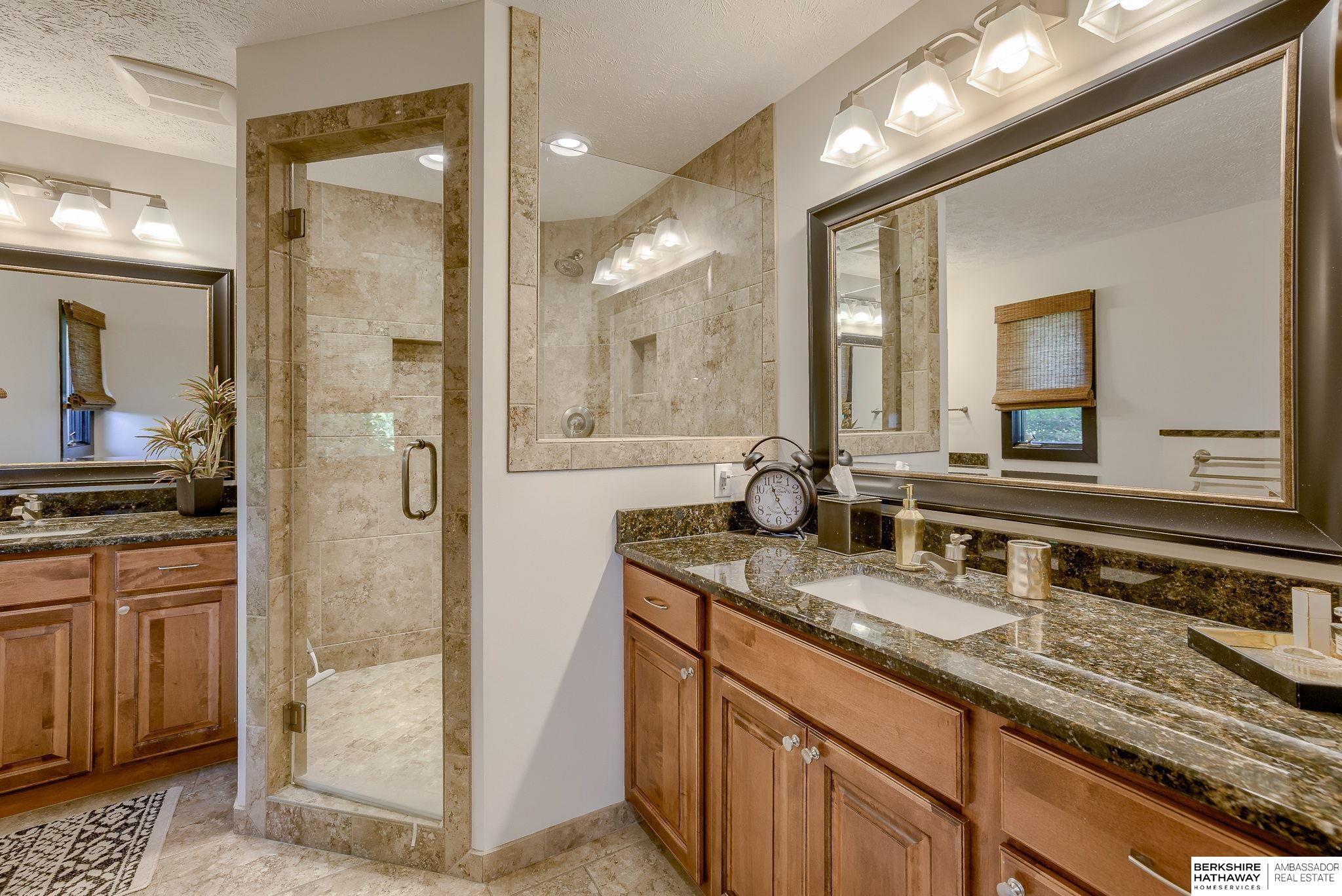 Omaha, Nebraska 68022, United States, 3 Bedrooms Bedrooms, ,2 BathroomsBathrooms,Residential,Active,160596