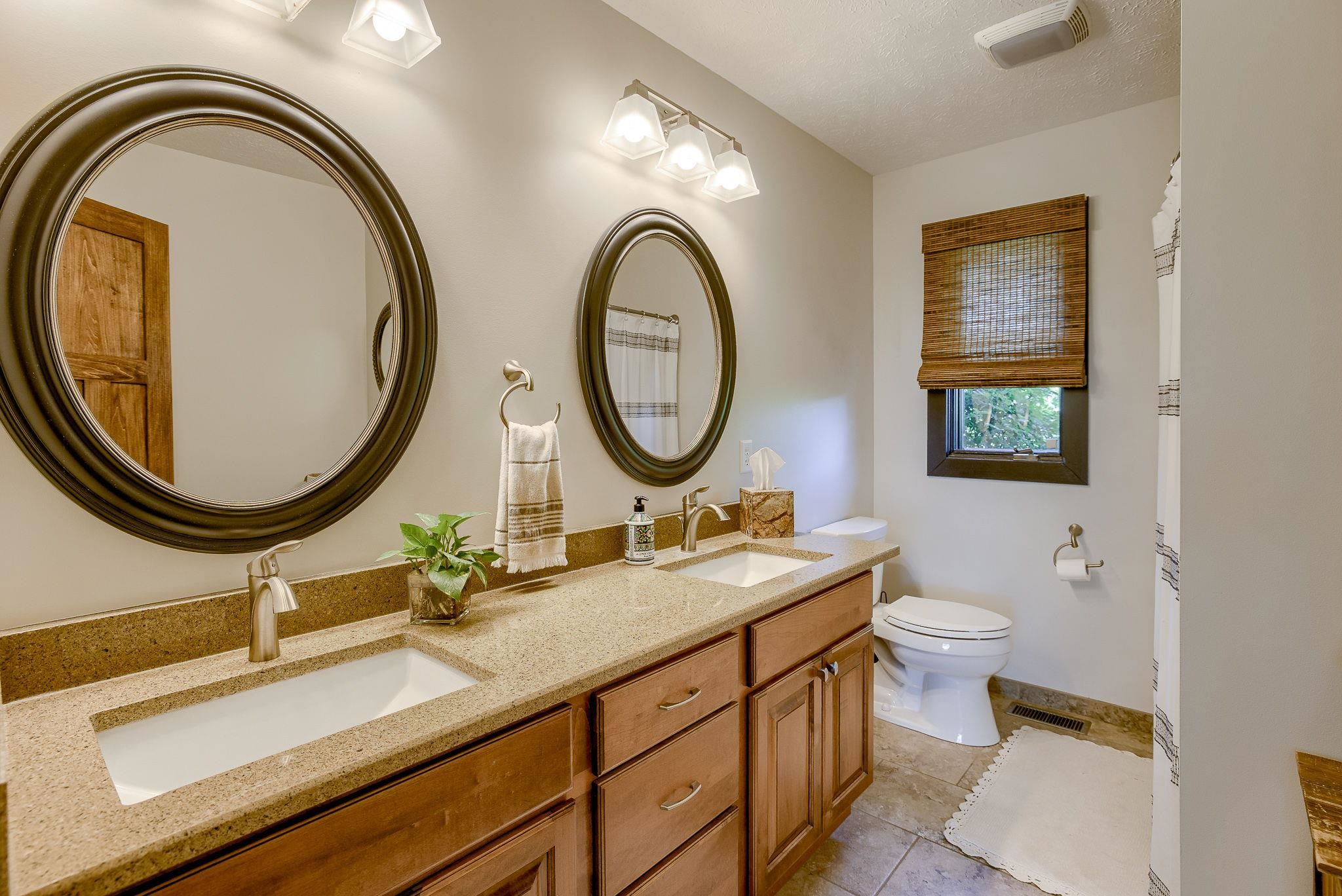 Omaha, Nebraska 68022, United States, 3 Bedrooms Bedrooms, ,2 BathroomsBathrooms,Residential,Active,160596